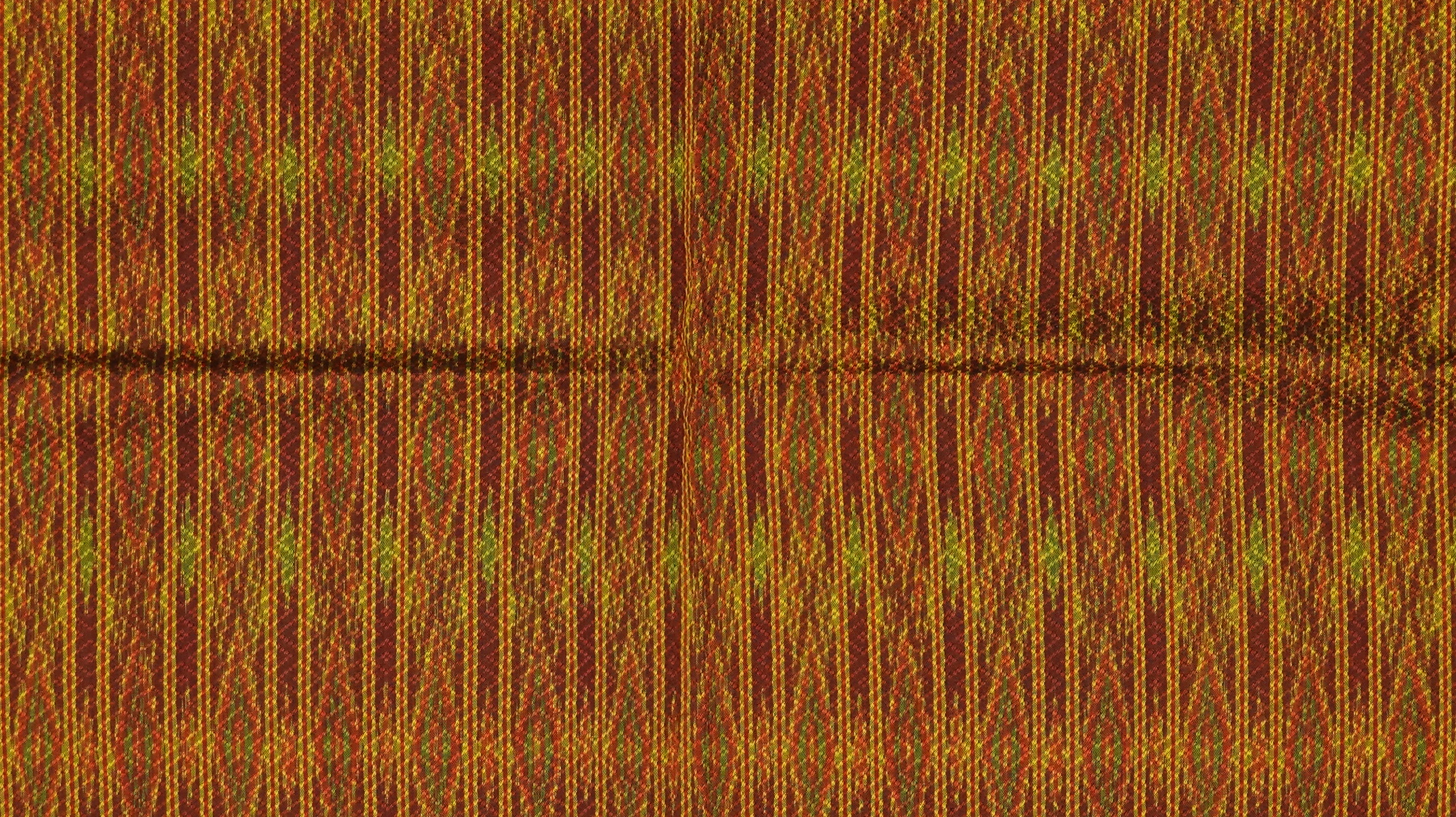 ซิ่น ผ้าไหมมัดหมี่ ทอยกดอก 6ตะกอ ขนาด 1x2เมตร ลายโคมไฟ พื้นสีส้ม รหัส L9A-ME-066-121967156