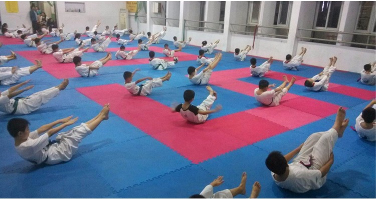 แผ่นจิ๊กซอวปูพื้น สนามมวย ขนาด 100*100 cm