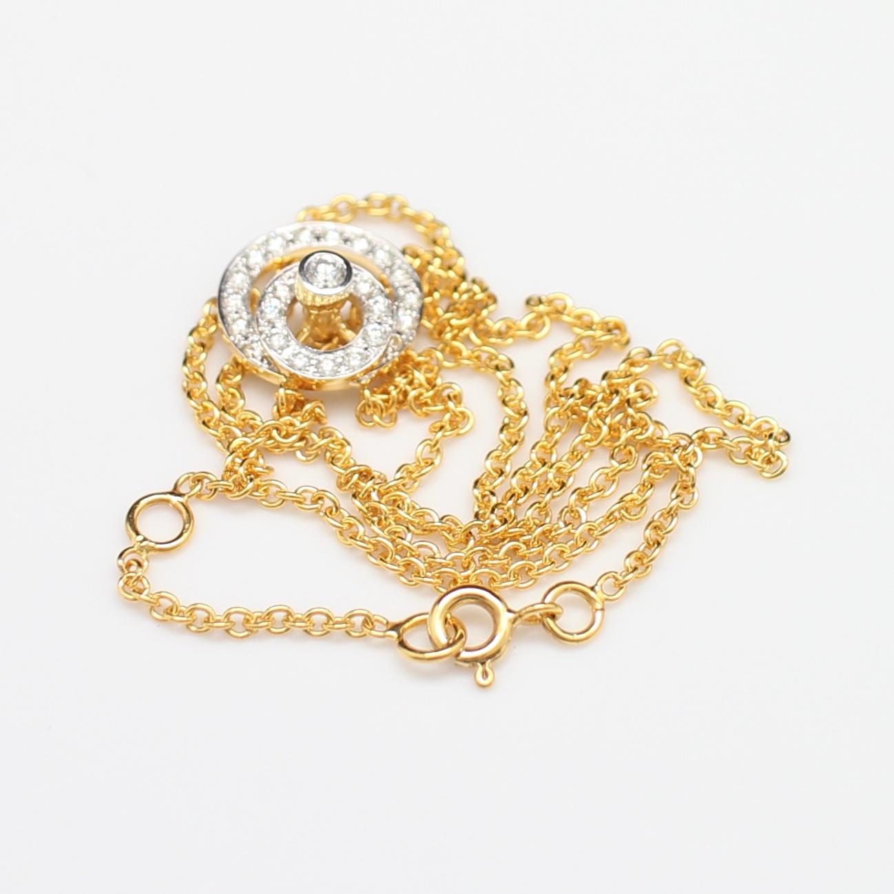 NL25011 สร้อยคอพร้อมจี้เพชร เพชรเม็ดกลาง 1 เม็ด 0.08 กะรัต เพชรล้อม 0.60 กะรัต ทองแท้ 18k นน.รวม 7.7 กรัม ยาว 15.5-16.5 นิ้ว งานน่ารักๆ เพชรขาวไฟดี