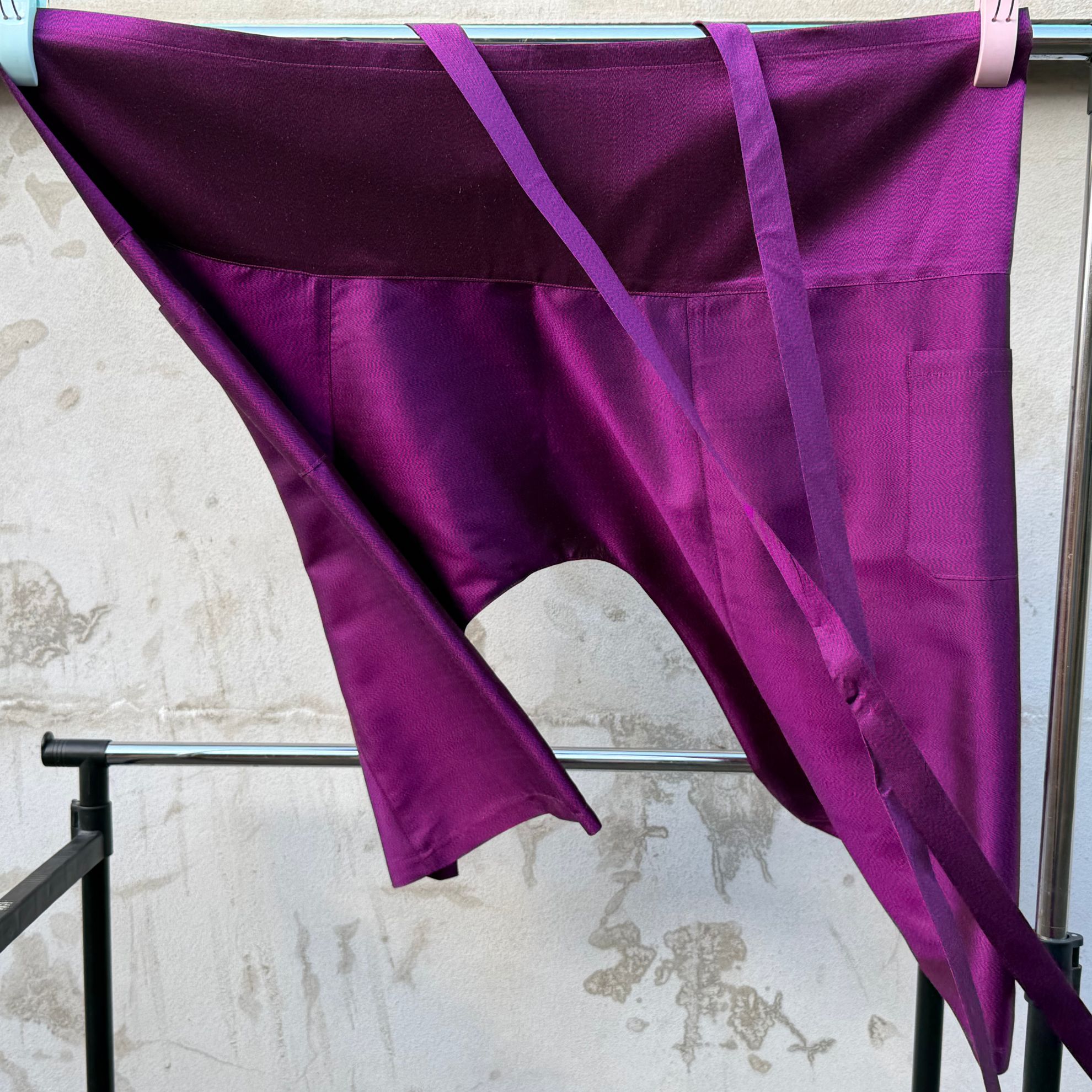 กางเกงเลผ้าไหมหางกระรอก ผ้าไหมแท้100% ขาสั้น 5 ส่วน เลือกสีผ้าได้