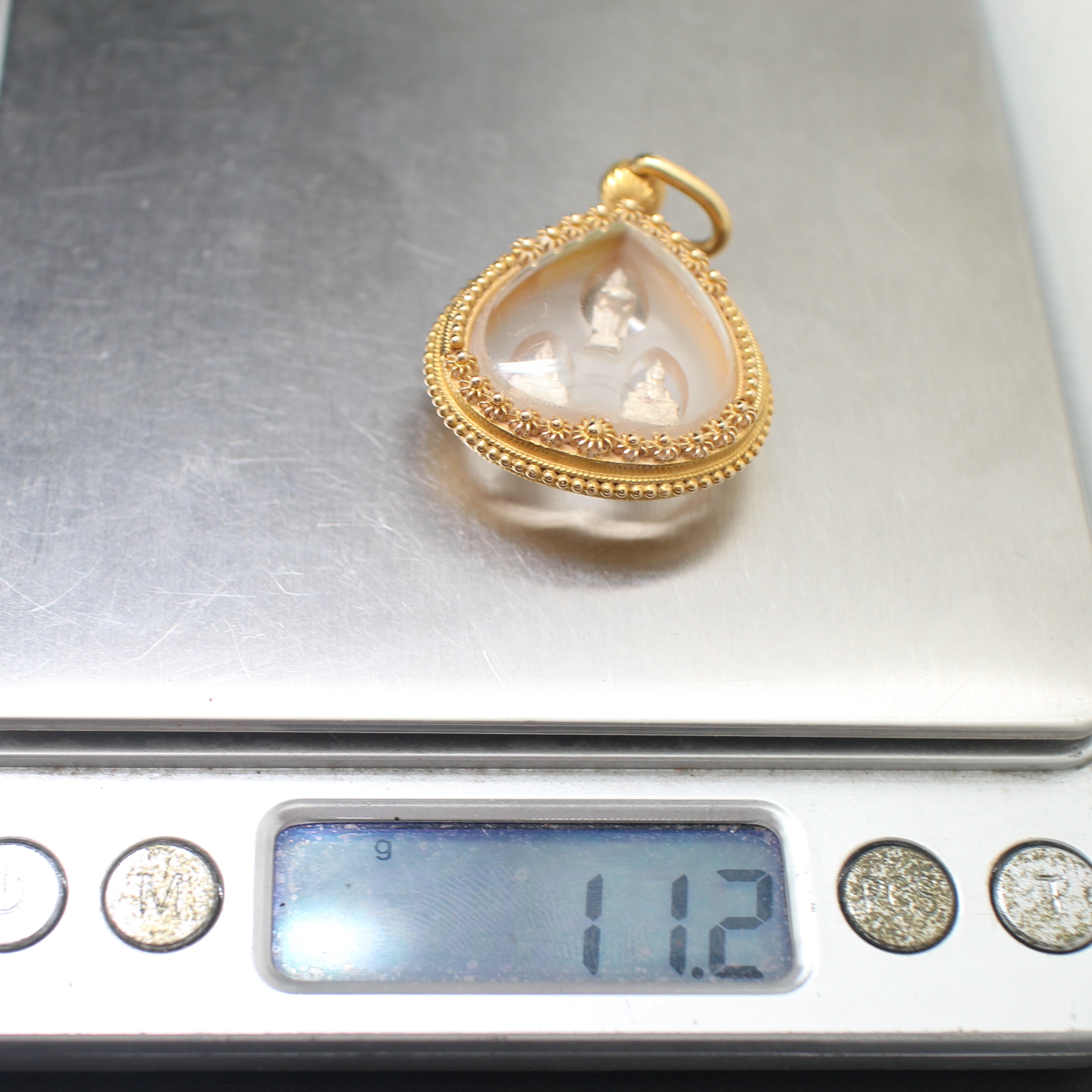 PD25129 จี้พระสามพี่น้อง กกรอบทองลายดอกพิกุล ทองแท้ 90% นน.รวม 11.2 กรัม