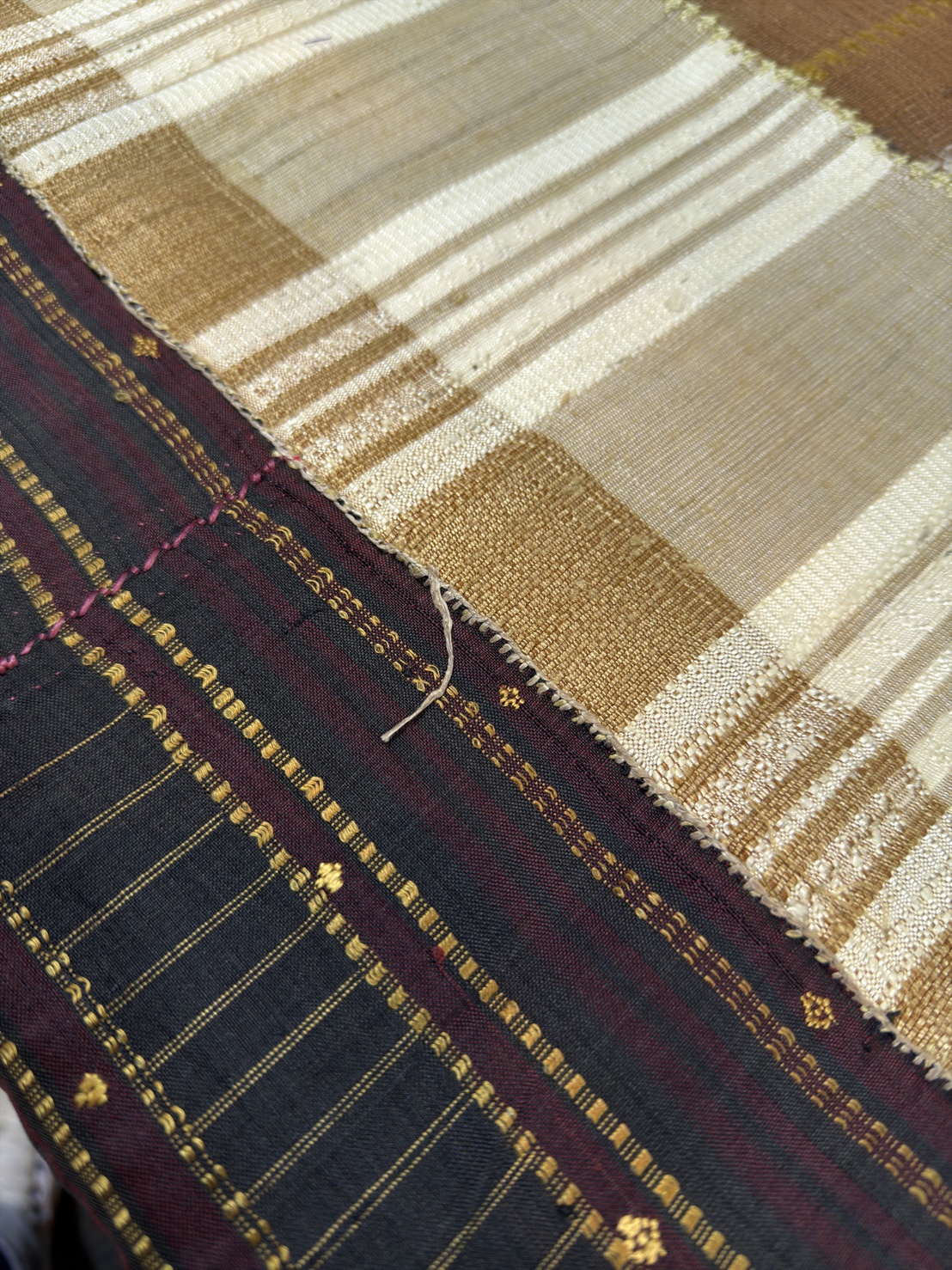 ซิ่นจกขิดไหม ขนาด1x2เมตร สีดำ รหัส R4F-155-1204681