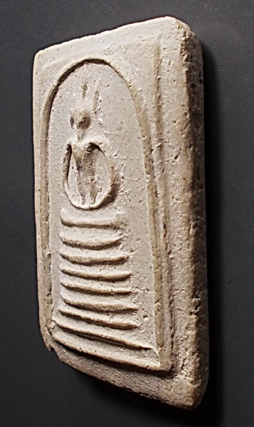 สมเด็จ 7 ชั้นไหล่ยก กรุวัดโพธิ์เกรียบ อ่างทอง