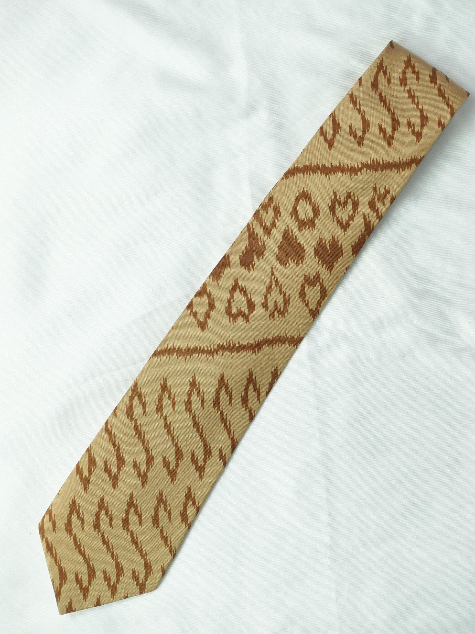 เนคไทผ้าไหมพิมพ์ลาย ลายขอพระราชทาน ขนาดกว้าง 3.0นิ้ว สีน้ำตาล รหัส NB-NY-0124681111
