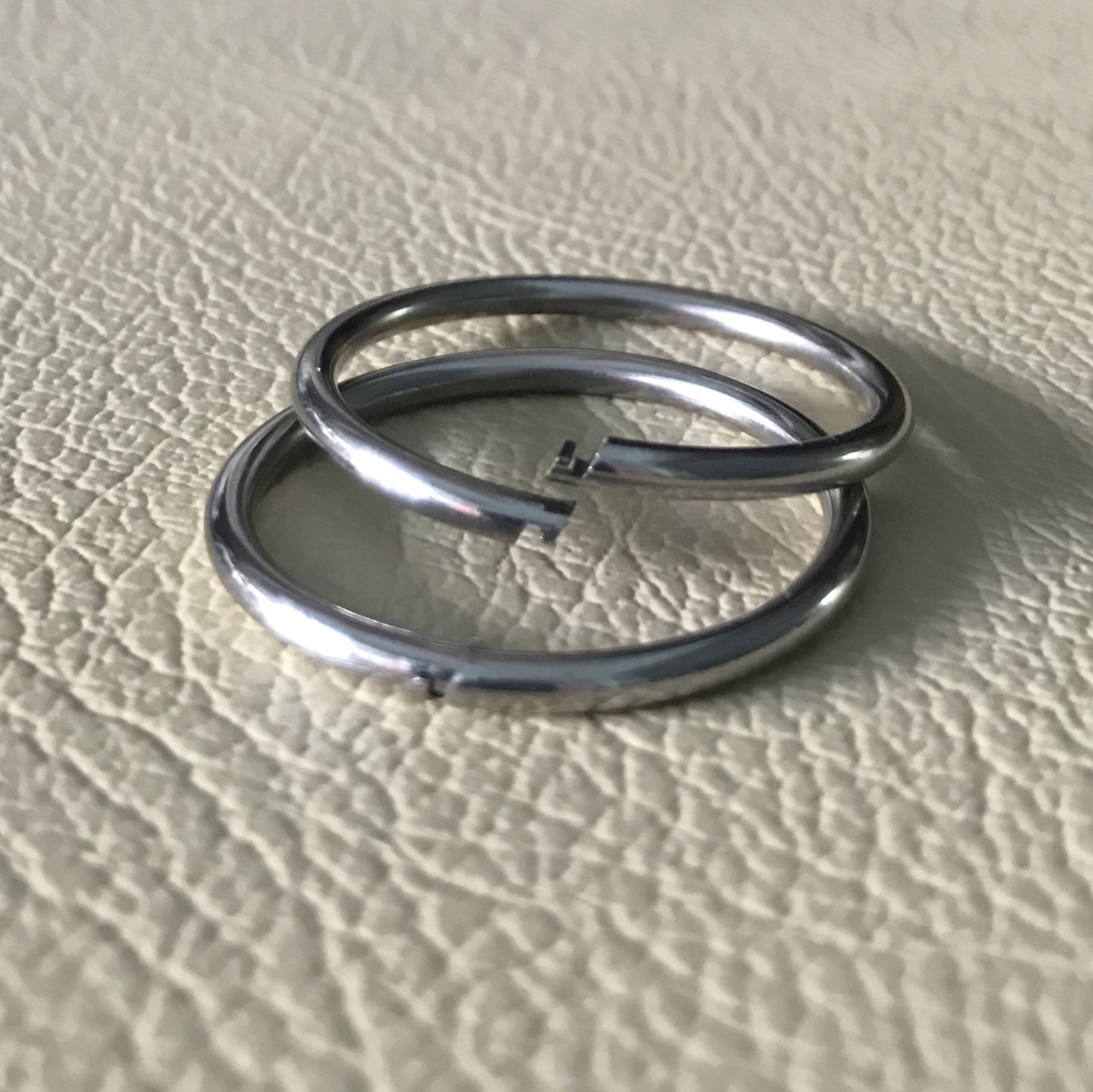 ห่วงสแตนเลส ล็อคซ่อนตะเข็บ