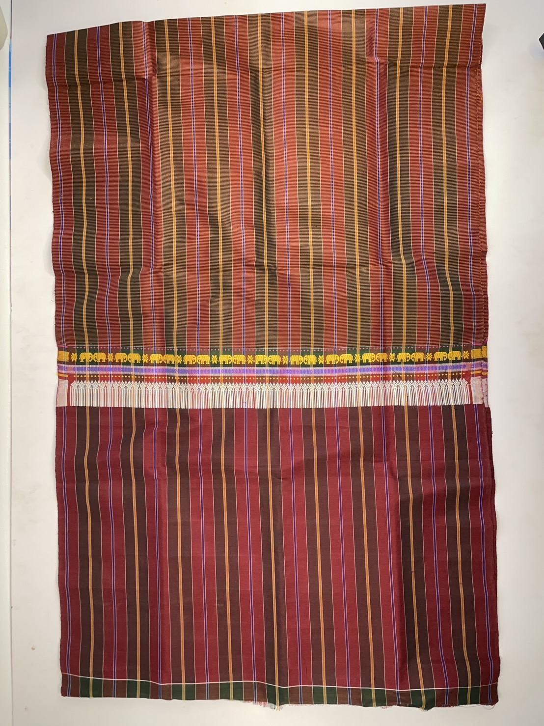 ผ้าขาวม้า ผ้าไหม ไหมแท้ ขนาด 60x200cm ขิดลายช้าง สีแดงสลับสีเขียว รหัส R4E-พช-021468163