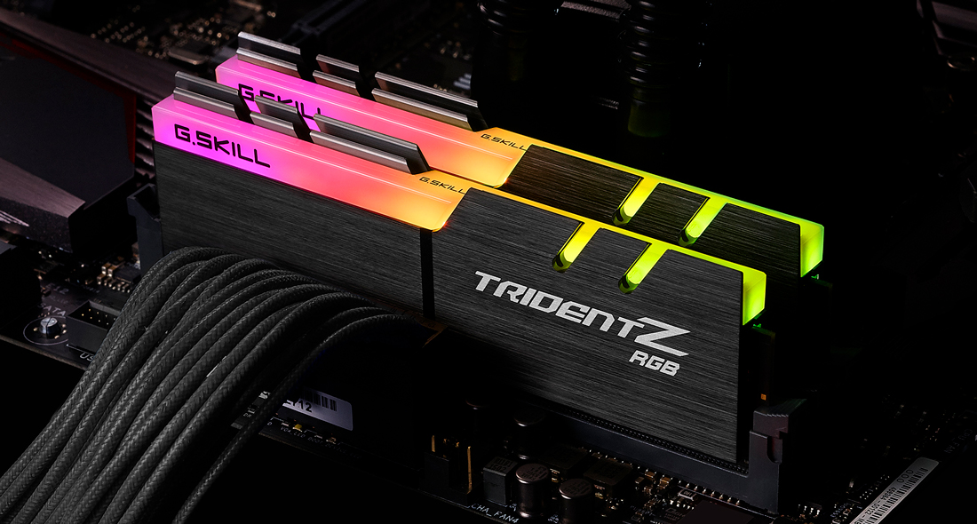 G.SKILL Trident Z RGB F4-3000C16D-16GTZR DDR4-3000MHz CL16-18-18-38 1.35V 16GB (2x8GB)