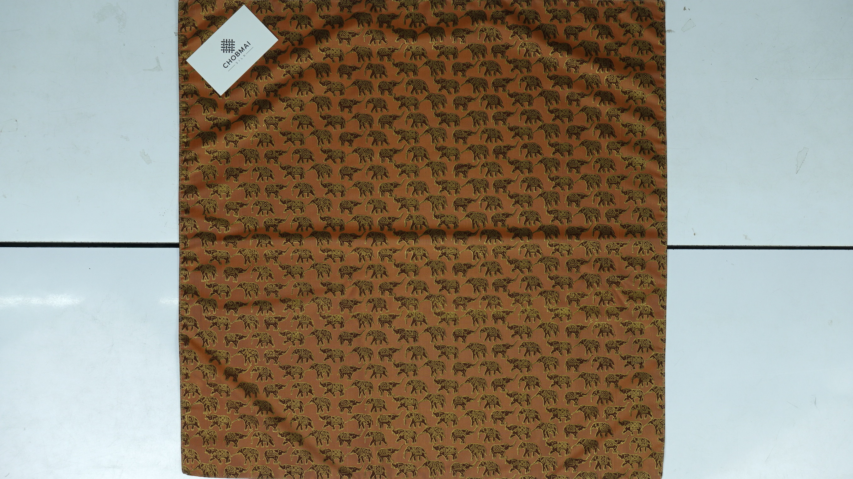 พรีออเดอร์ 3-7วัน ผ้าพันคอไหมพิมพ์ลาย สี่เหลี่ยมจัตุรัส ขนาด 54x54ซม. รหัส ZTG-NY-050900