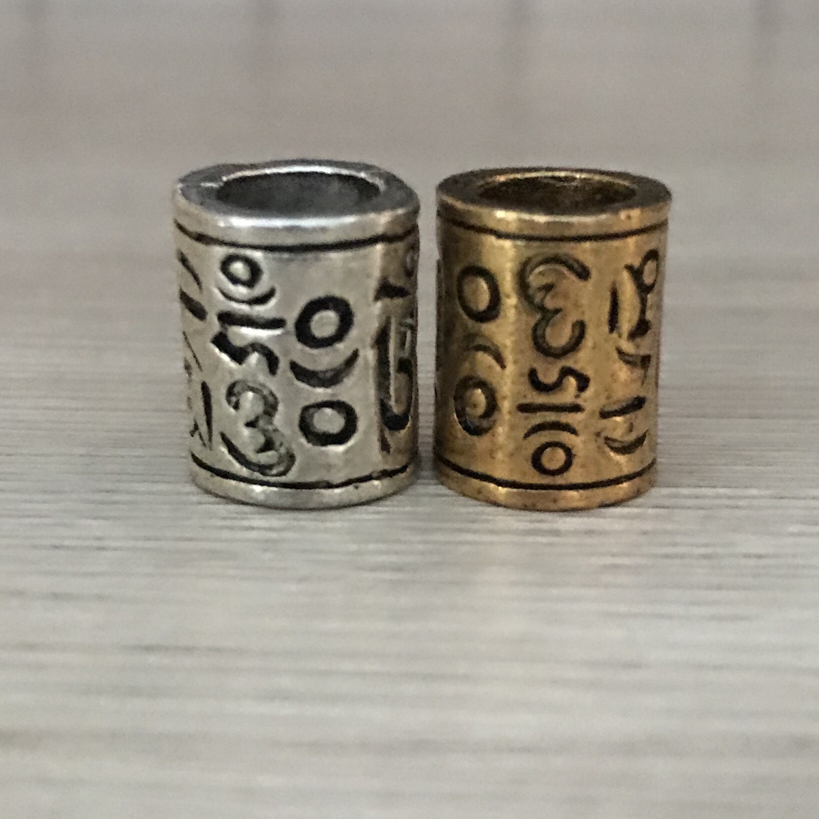 หัวกระโหลก V.1 - สำหรับร้อยสาย lanyard,paracord