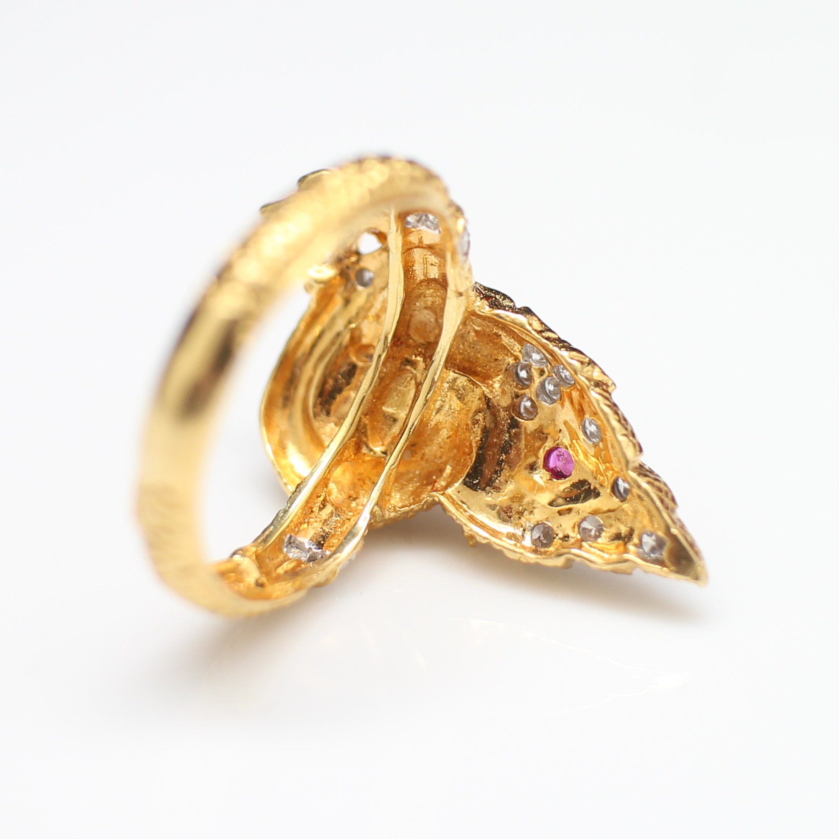 RG250447 แหวนพญานาคฝังเพชร เพชรแท้ 0.24 กะรัต ทองแท้ 18k นน.รวม 6 กรัม ขยาดแหวน 52.5