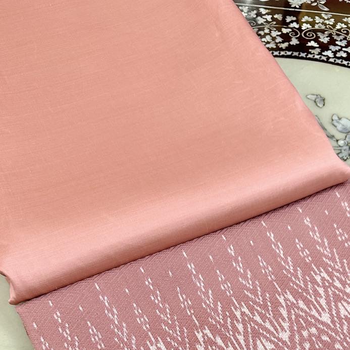 (ผ้าชุด)ผ้าไหมมัดหมี่ยกดอก 6ตะกอ (ผ้าลาย 2เมตร+สีพื้น 2เมตร) สีเฉดสีโอวัลตินโอลโรส รหัส L8A-ST-12141455