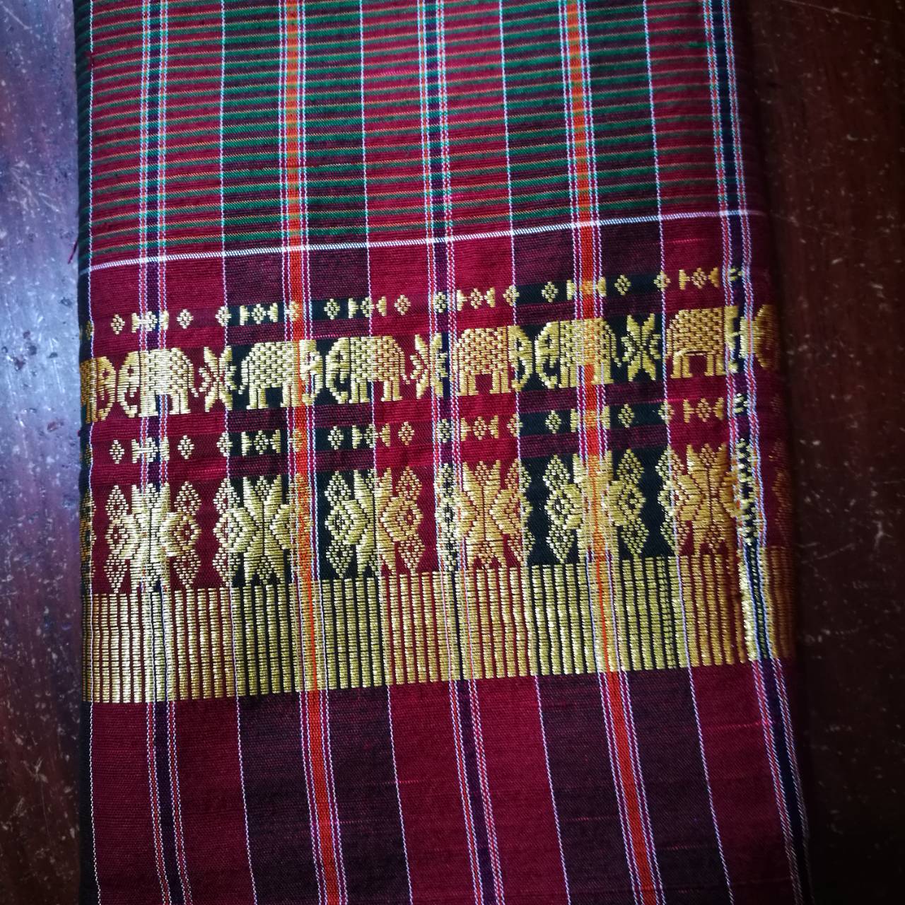 ผ้าขาวม้า ผ้าไหมแท้ เชิงช้างดิ้นทอง ขิดลายช้าง ขนาด 65X200ซม. รหัส R4E-NY-0602671