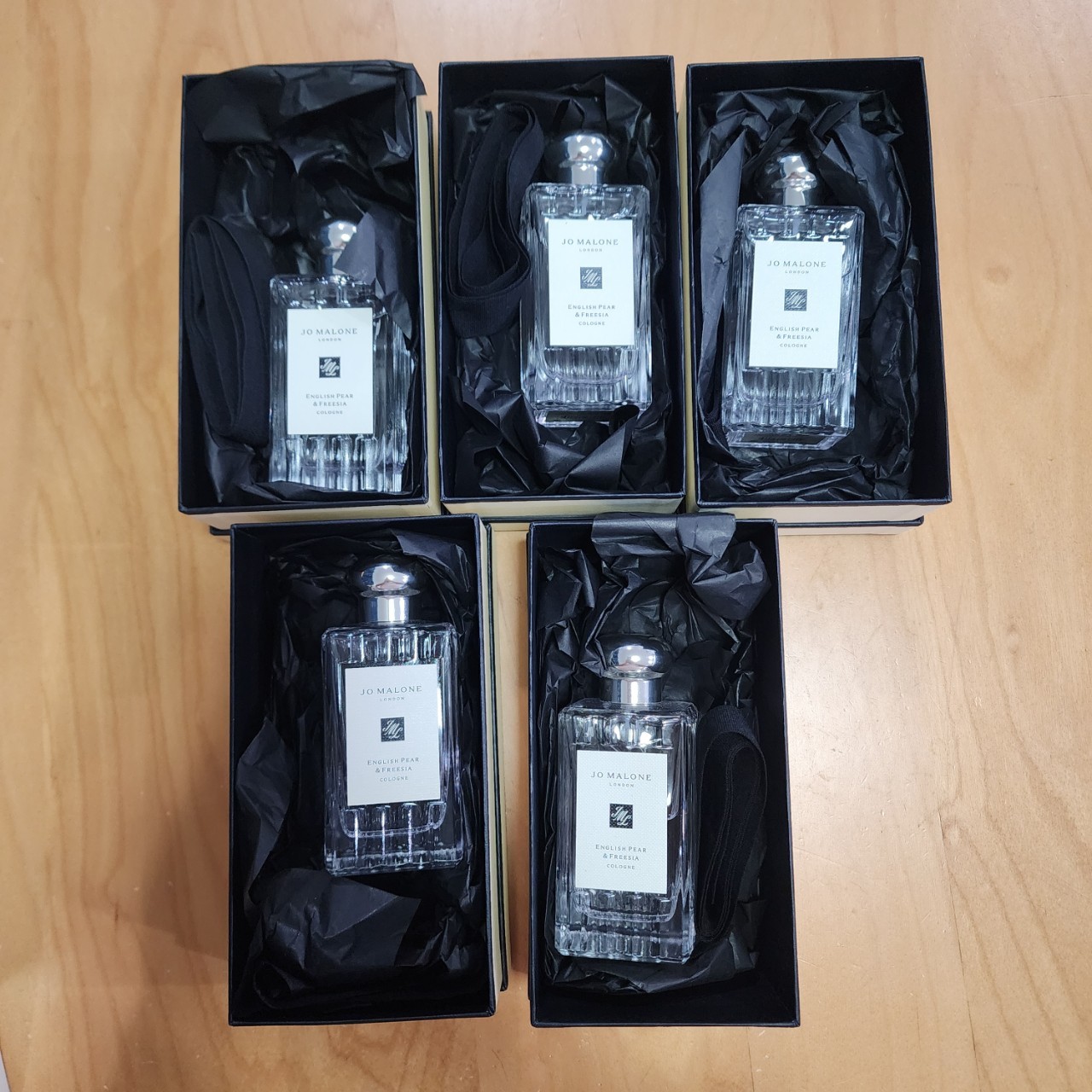 น้ำหอมแท้ Jo malone English pear & freecia 100ml ( limited wave bottle ) อปก. กล่อง โบว์