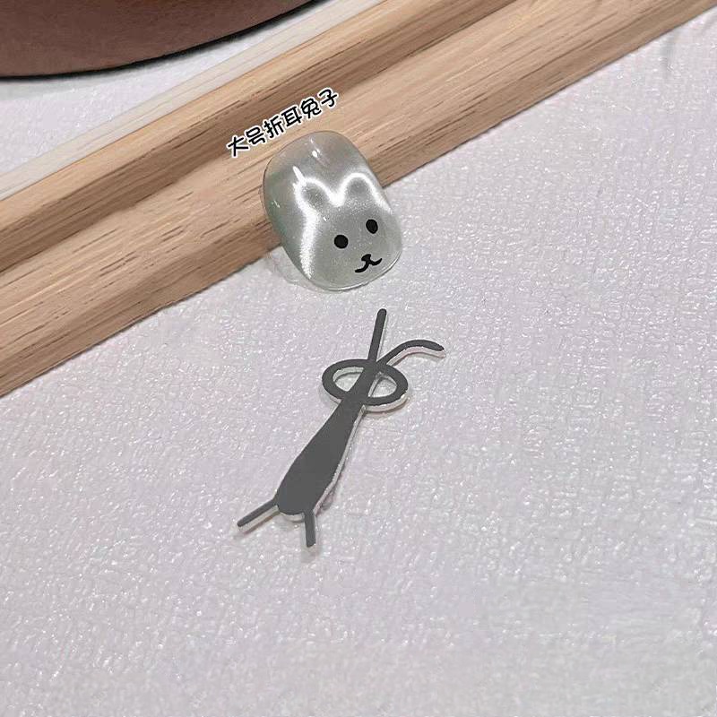 แม่เหล็กดูดสีเจล แม่เหล็กดูดสีแคทอาย Cat Eye แม่เหล็กวาดลายเล็บ3D รูปกระต่าย มี2แบบ