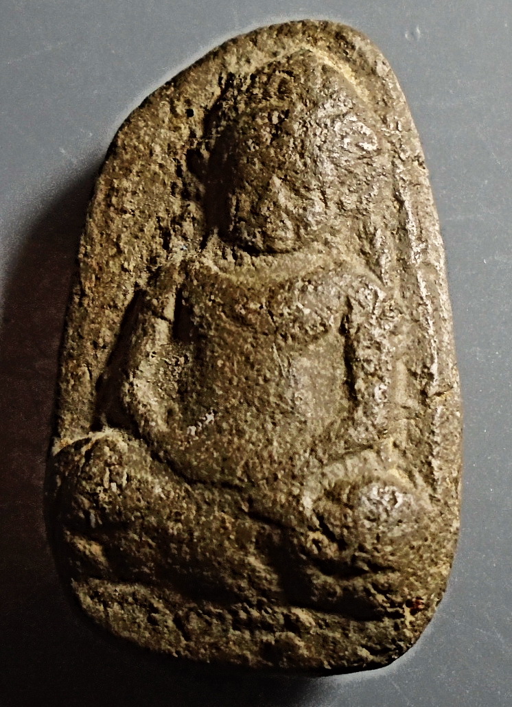 พระร่วงนั่ง(พระยอดขุนพล) กรุเจดีย์ 5 ยอด วัดห้วยเสือ เพชรบุรี ปี 2464