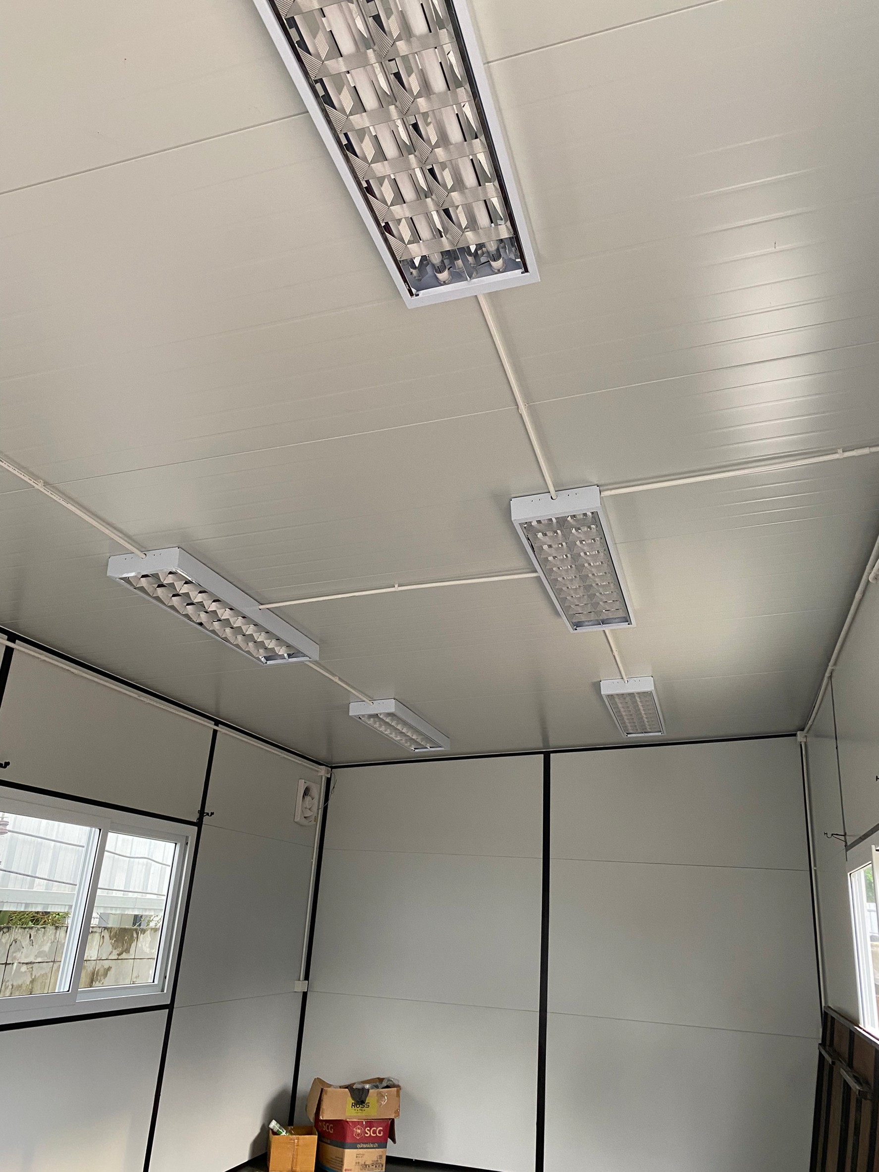 ออฟฟิศสำเร็จรูป ไซต์ออฟฟิศ ขนาด 3.60x12.36 เมตร หมู่บ้านปัญญาอินทราp1