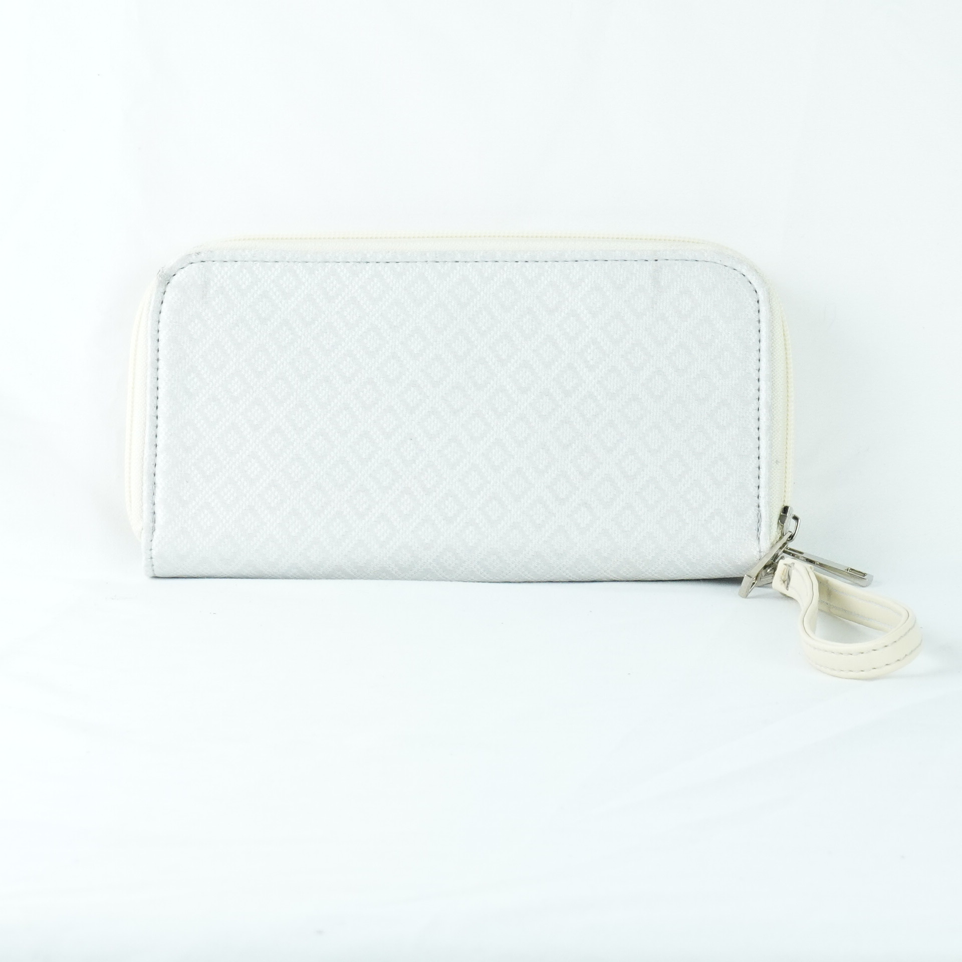 กระเป๋าเงินผ้าไหม ซิปรอบ2ซิป ขนาด 3x11x21ซม.พื้นสีขาว รหัส GM-TT-060568172