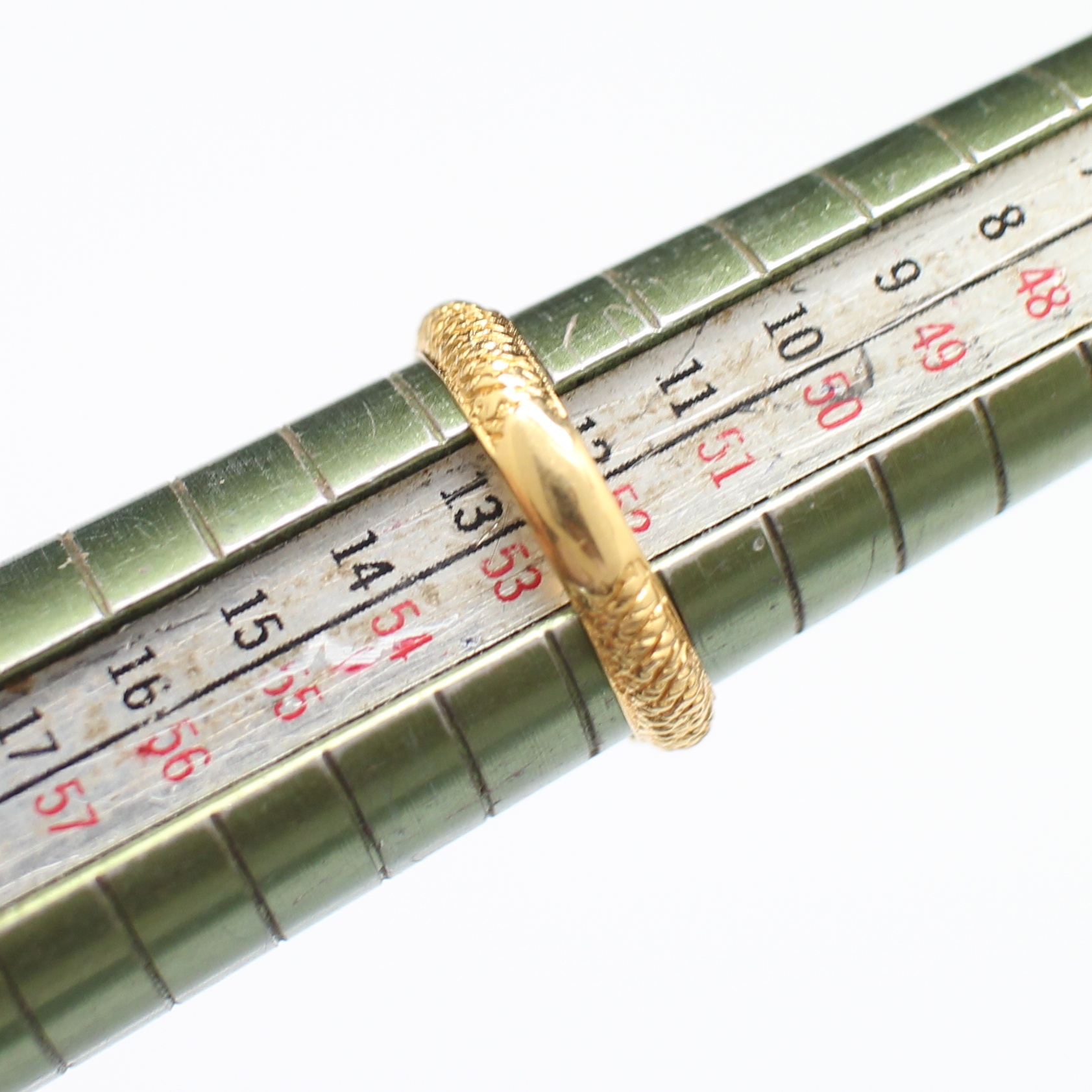 RG250447 แหวนพญานาคฝังเพชร เพชรแท้ 0.24 กะรัต ทองแท้ 18k นน.รวม 6 กรัม ขยาดแหวน 52.5