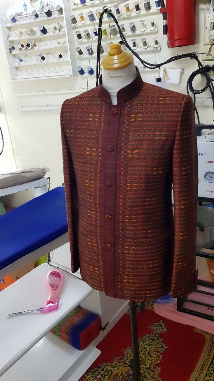 แบบตัด สูทพระราชทานชาย ผ้าไหม (ไม่รวมผ้า) chobmai x ARW รหัส CUT-ARW-0519671