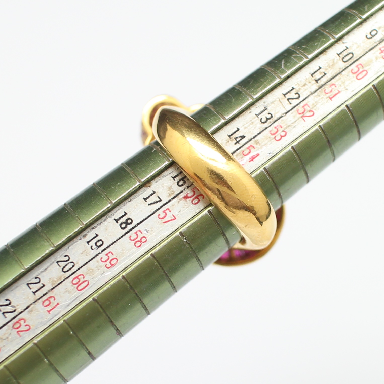 RG250202 แหวนดอกไม้ทับทิมตังซี เพชรแท้ 0.60 กะรัต ทองแท้ 90% นน.รวม 13.5 กรัม ขนาดแหวน 56