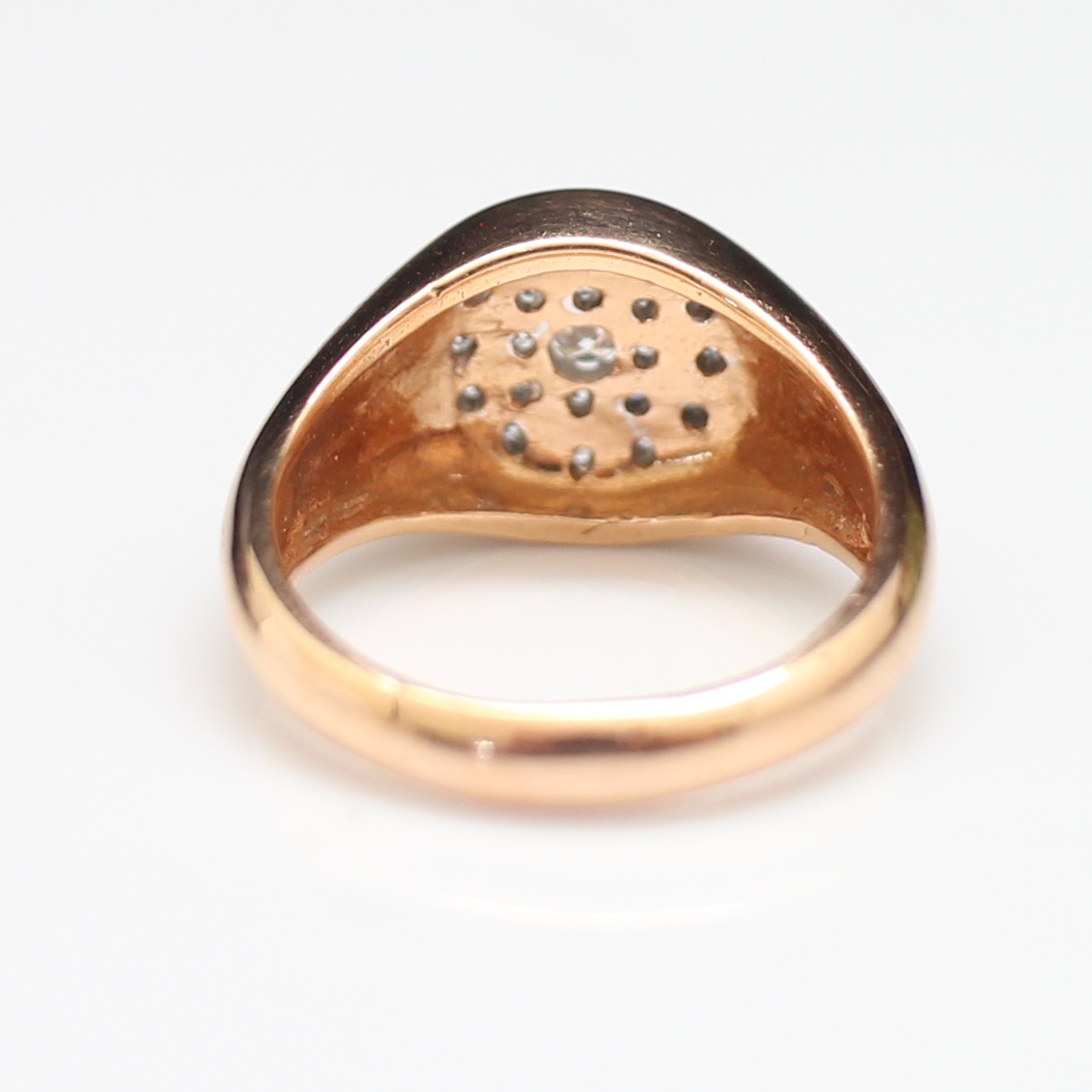 RG250594 แหวนเพชรกระจุก เพชรเม็ดกลาง 0.07 กะรัต เพชรล้อม 0.25 กะรัต Pinkgold 18k นน.รวม 5.69 กรัม ขนาดแหวน 52