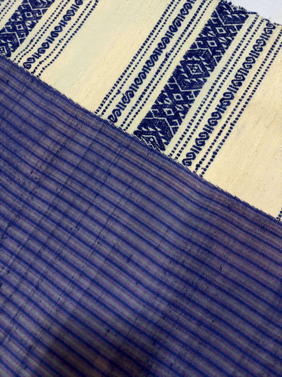 ซิ่นจกขิดไหม ขนาด1x2เมตร สีม่วงอมน้ำเงิน รหัส R4F-155-1204684