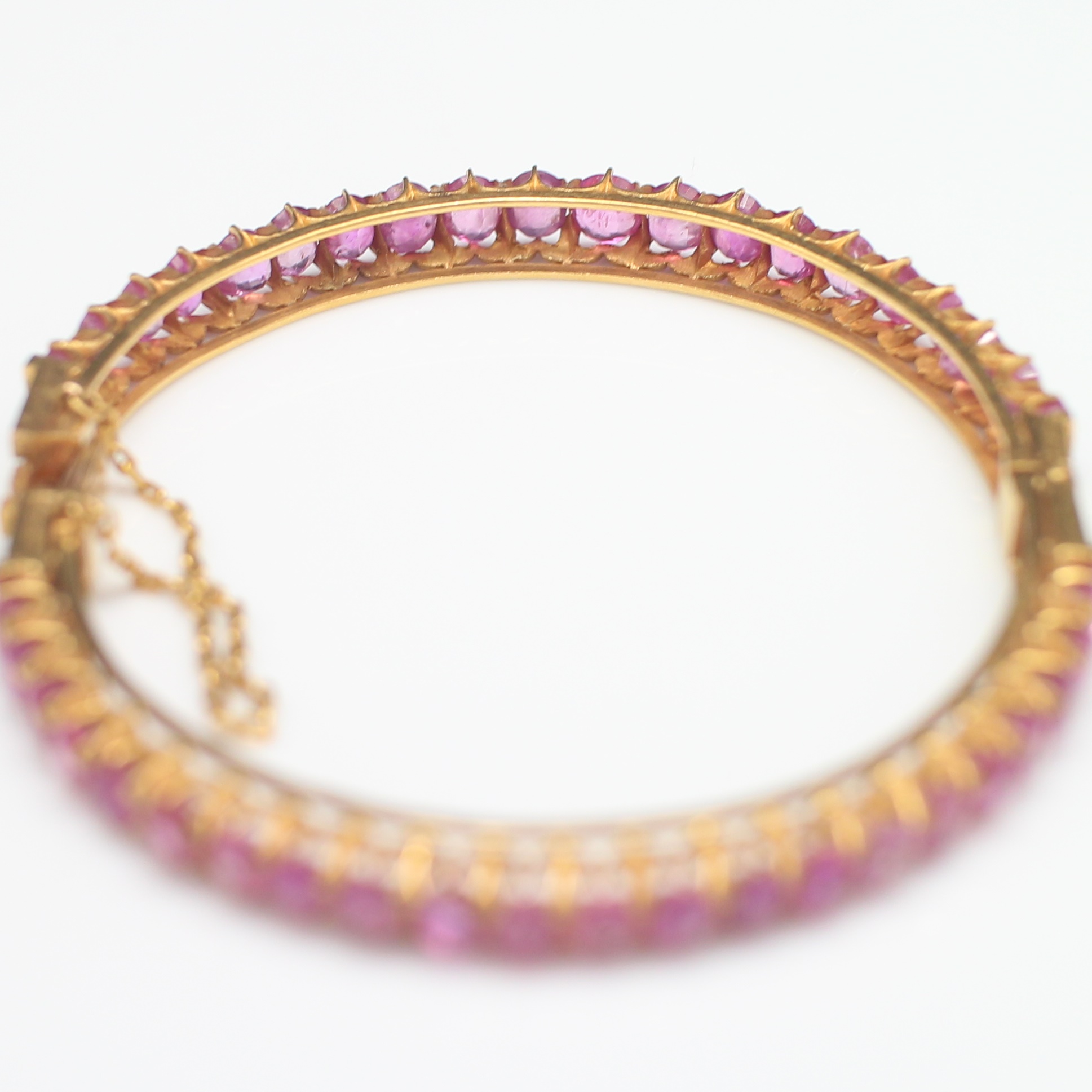 BL25109 กำไลทับทิมพม่ารอบวง ทองแท้ 90% นน.รวม 17.6 กรัม เส้นผ่านศูนย์กลาง 5.3 ซม. มีสายทิ้ง