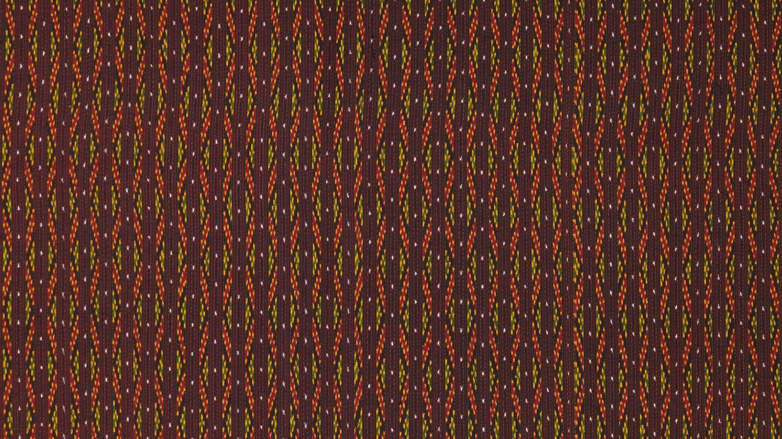 ซิ่น ผ้าไหมมัดหมี่ 3ตะกอ ลายโฮลแปรคนอง สีแดงเม็ดมะขาม เลือกขนาด รหัส 4R2Q-ME-66-0813683