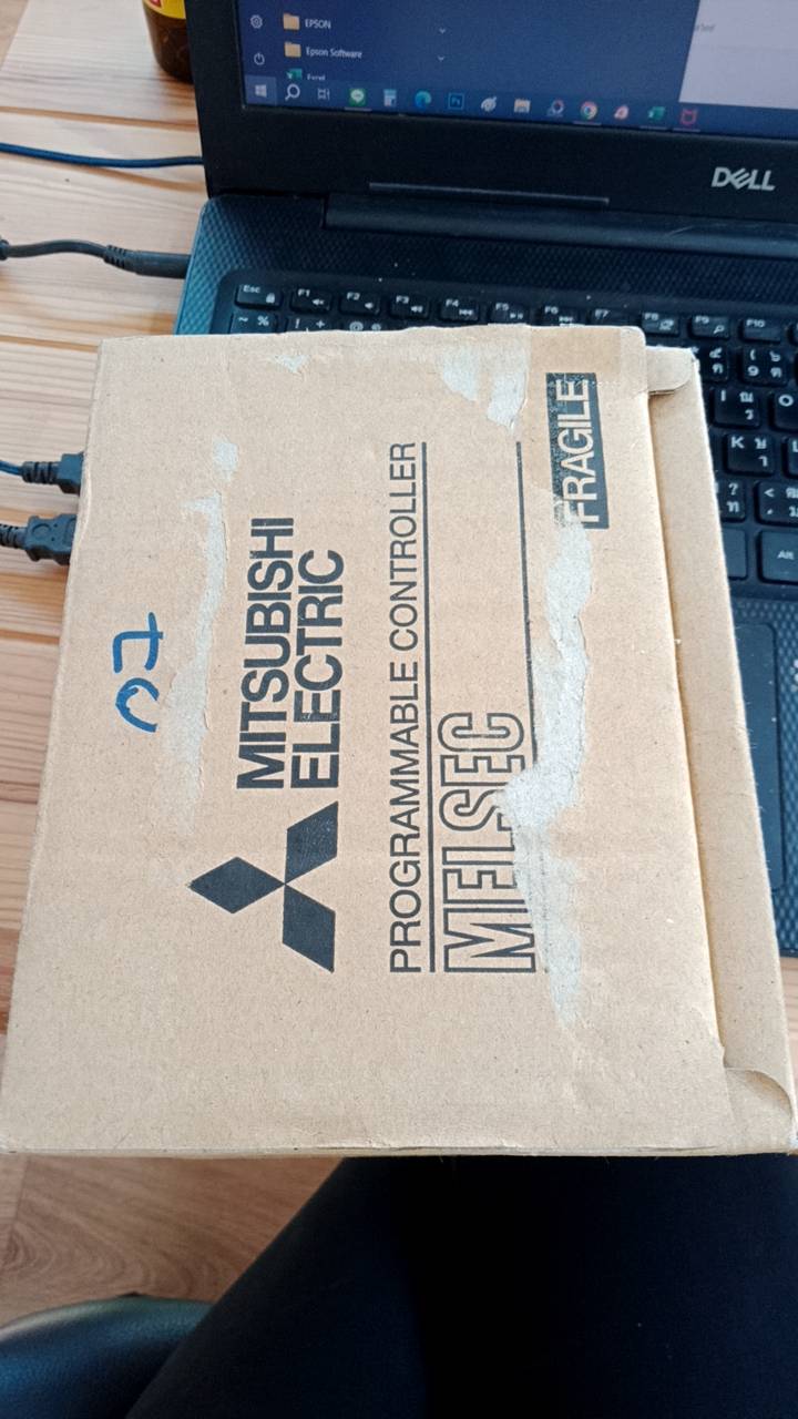 FX3G-40MR/ES กล่องมีตำหนิ