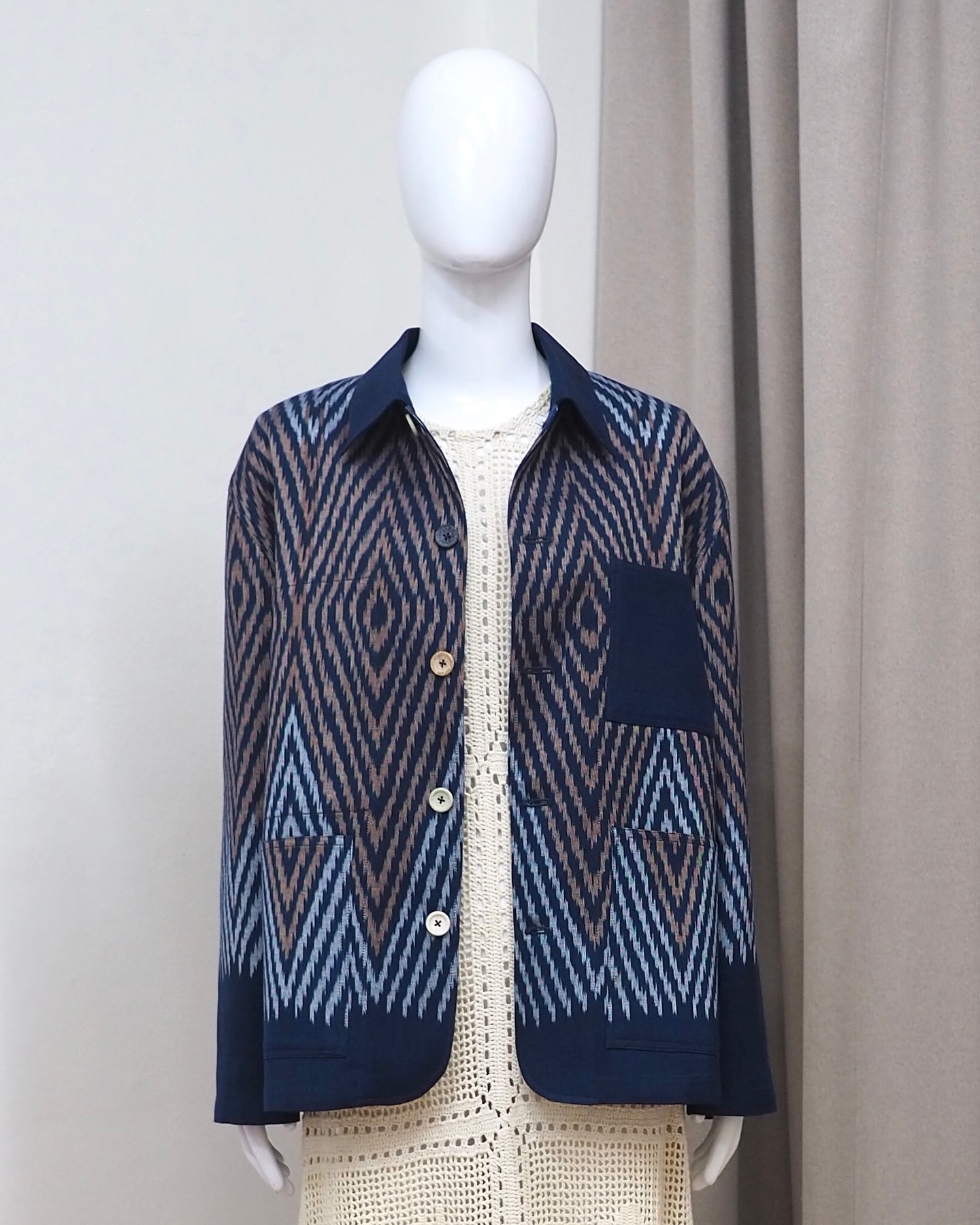 แบบตัด เสื้อผ้าไหมยาว ใส่เป็นเดรสได้ (ไม่รวมผ้า) ตามแบบ รหัส CUT-51-1019675