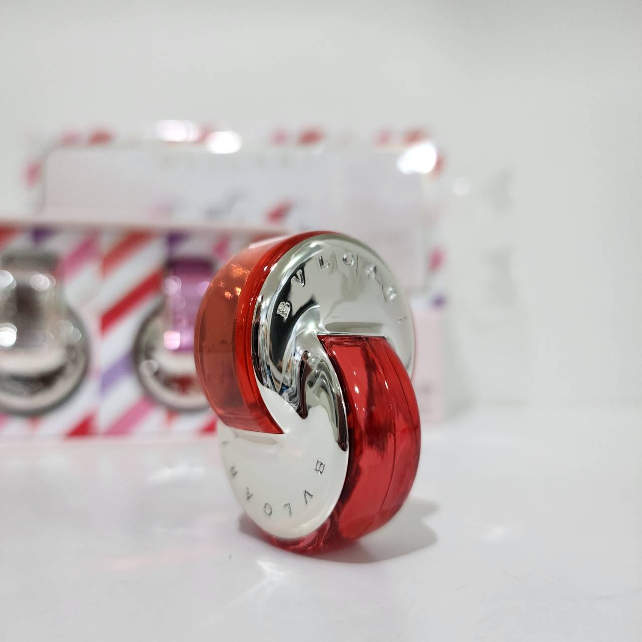 น้ำหอมจิ๋วมินิ Bvlgari Omnia Coral แดง 5ml แบบแต้มไม่มีกล่องแยกจาก SET ( Mini Perfume น้ำหอมขนาดพกพา) น้ำหอมจิ๋วมินิ ขวดน่ารัก ตั้งโชว์ก็สวย พกพาก็สะดวก หัวแต้มตามจุดชีพจร