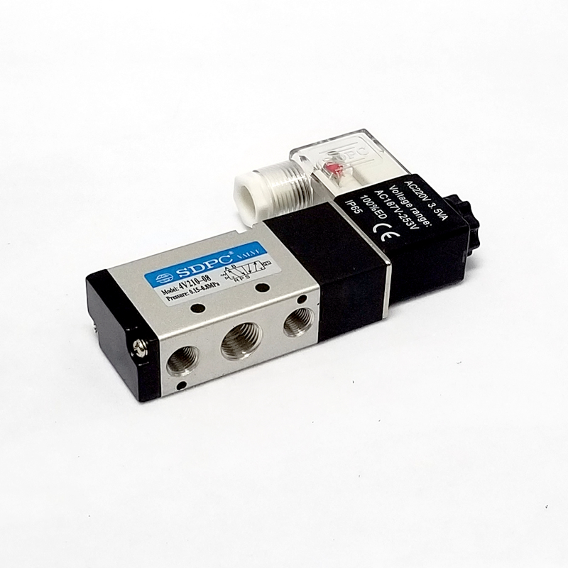 Solenoid Valve ยี่ห้อ SDPC รุ่น 4V210-08 (24v/220ac) (New)