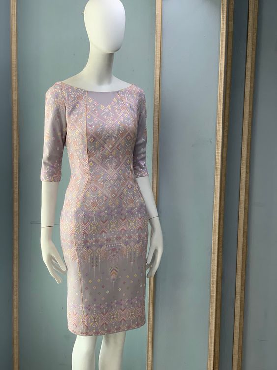 แบบตัดชุด เดรสผ้าไหม (ไม่รวมผ้า) รหัส CUT-ST-001