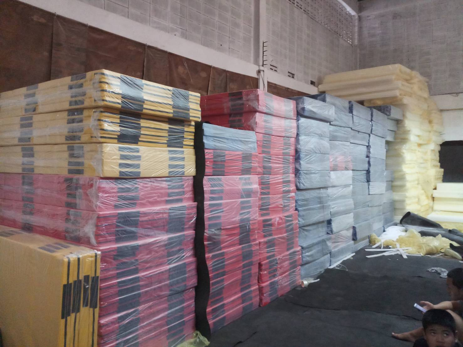 เบาะยิมนาสติกวัสดุ epe foam ขนาด100x200cm หนา4cm