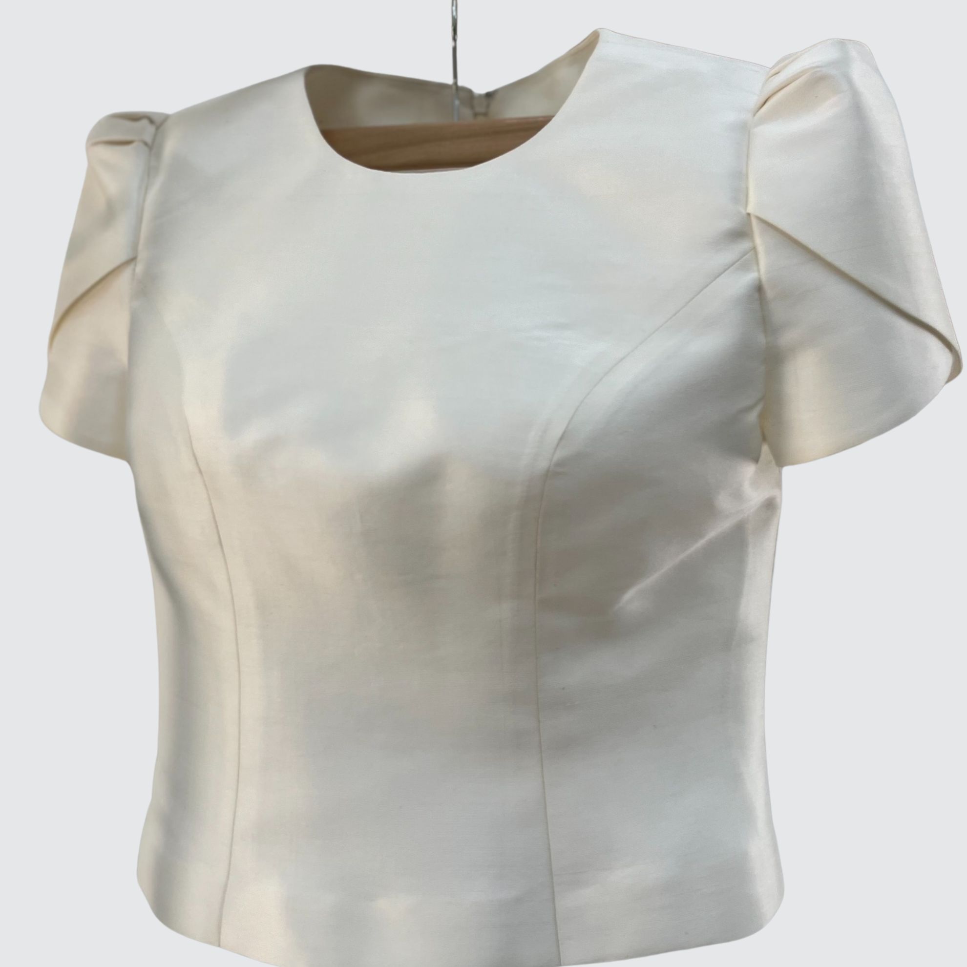 เสื้อแขนสั้น ตัดเย็บจากไหมสีพื้นเนื้อเรียบ ไหมแท้ 100% | ตัดเย็บตามรูปร่าง | เลือกผ้า ส่งไซส์ได้