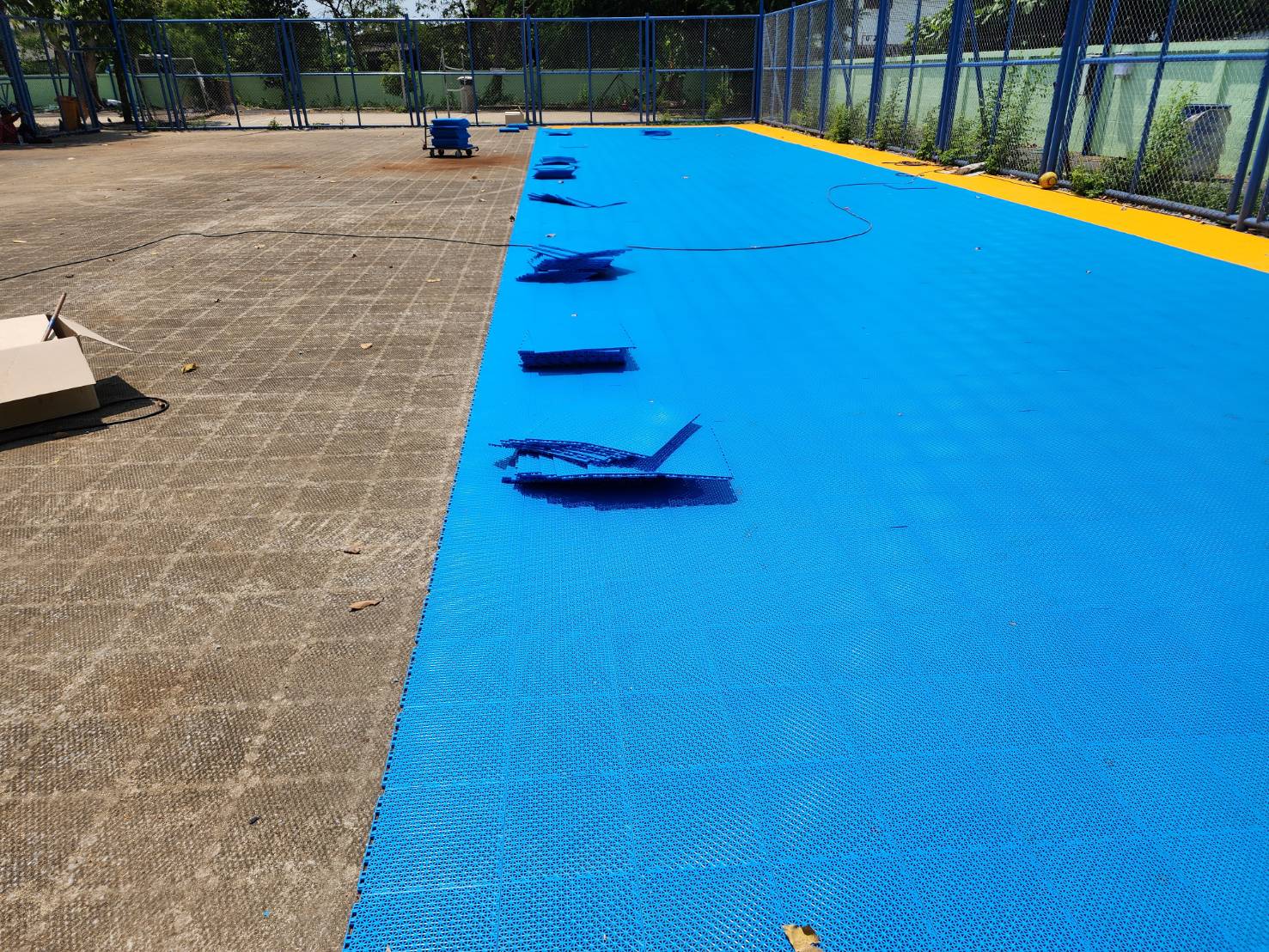 พื้นสนามบาส ไวนิลpvc ใช้ในร่ม รับแรงกระแทกได้ดี