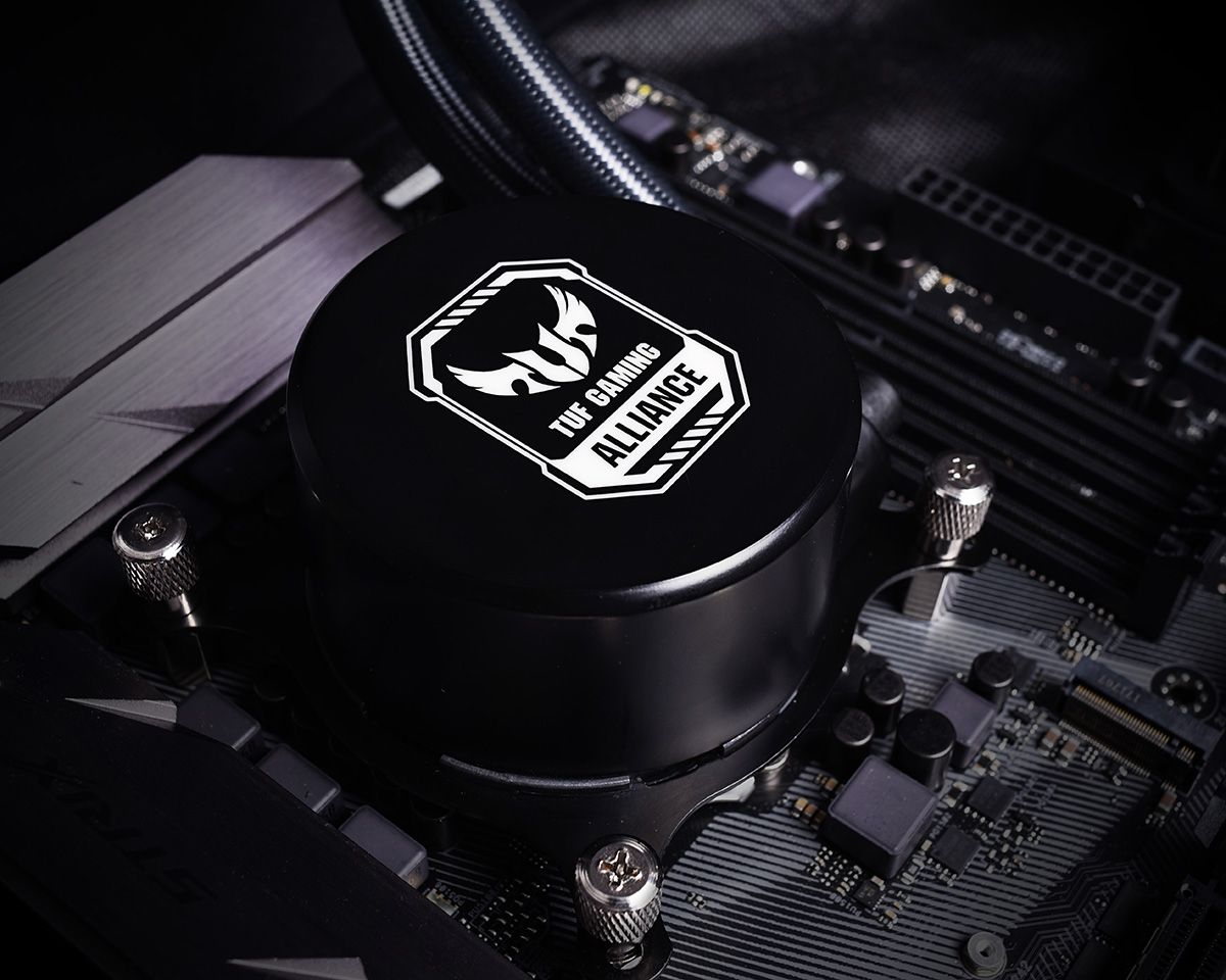 ID-COOLING AURAFLOW X 240 TGA