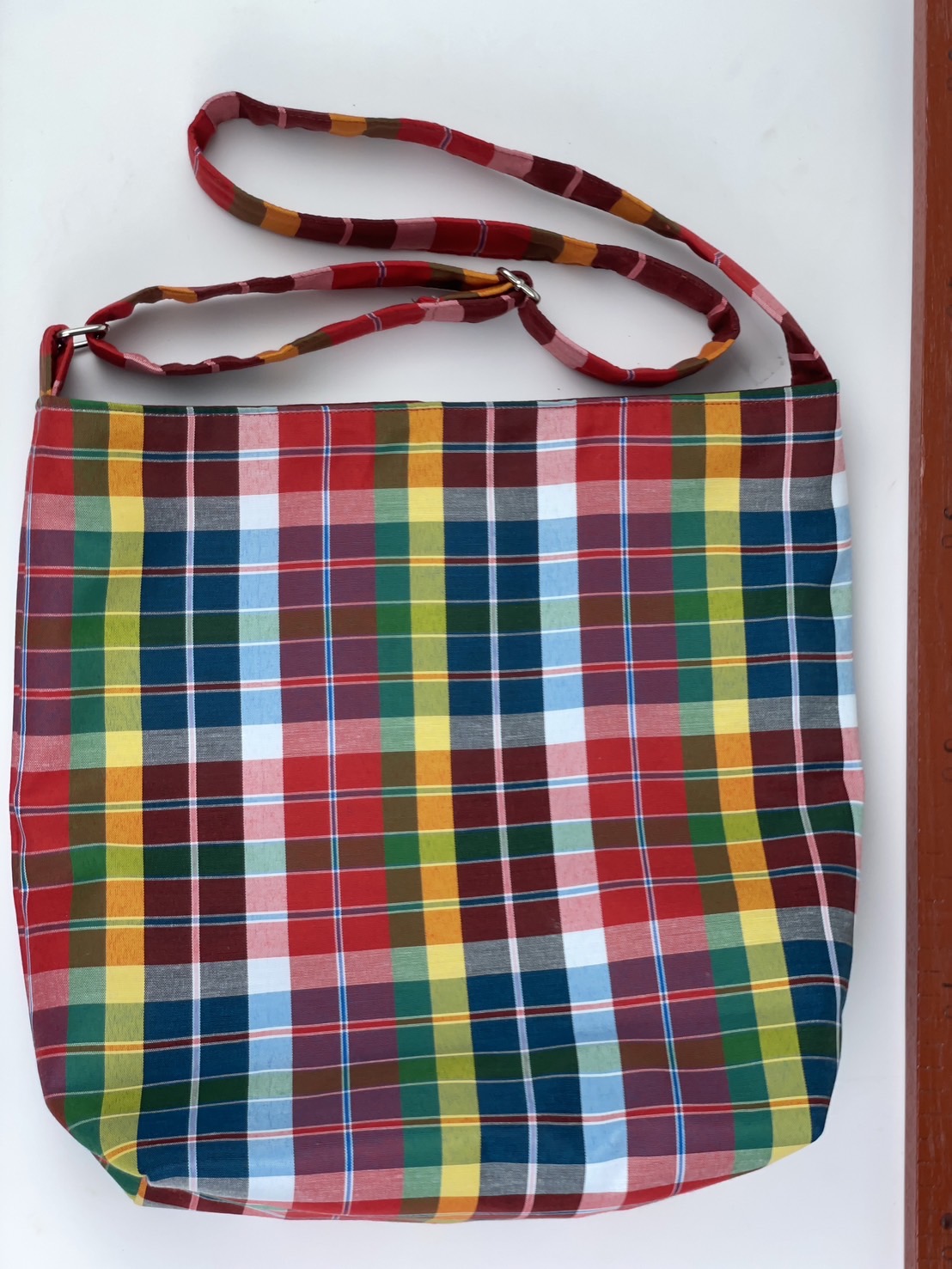 สั่งตัด กระเป๋าสะพายข้าง ขนาด4x14x13 นิ้ว (ไม่รวมผ้า) รหัส CUT-GO-26