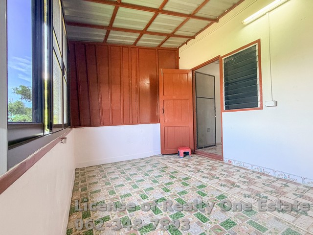 ขายอาคารพาณิชย์ 3 ชั้น ซ.หลวงพ่อขาว คลองสวนพลู ใกล้เซ็นทรัล อยุธยา