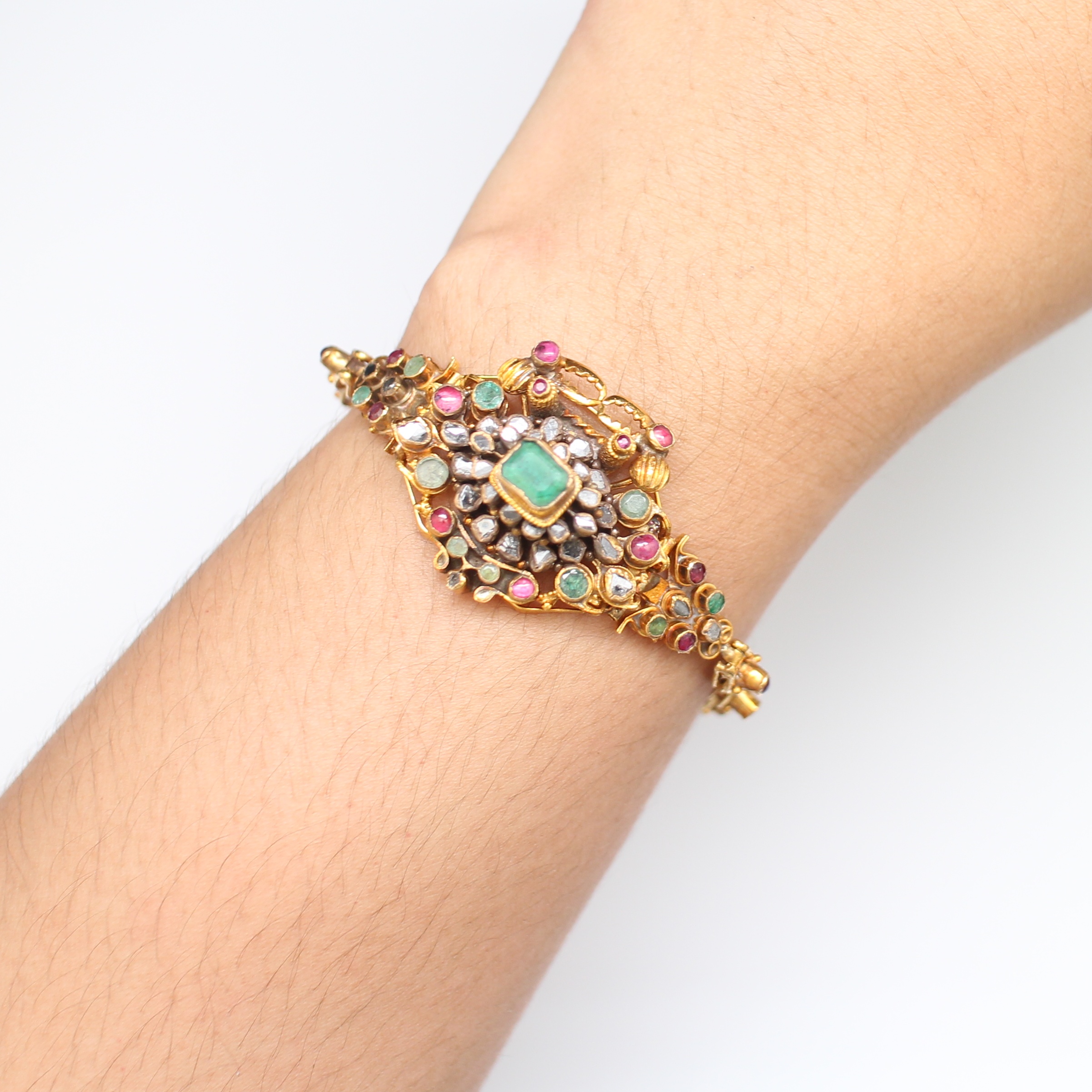 BL25273 สร้อยข้อมือปูสามสียอดมรกต ทองแท้ 90% ทับทิม มรกต เพชรซีก นน.รวม 25.5 กรัม ยาว 19 ซม.