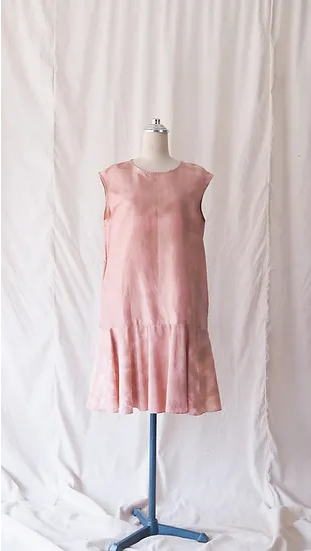 ชุดผ้าไหมตัดสำเร็จ เสื้อตัวยาว รอบอก 38 นิ้ว เฉดสีชมพู รหัส WR-SKU102155