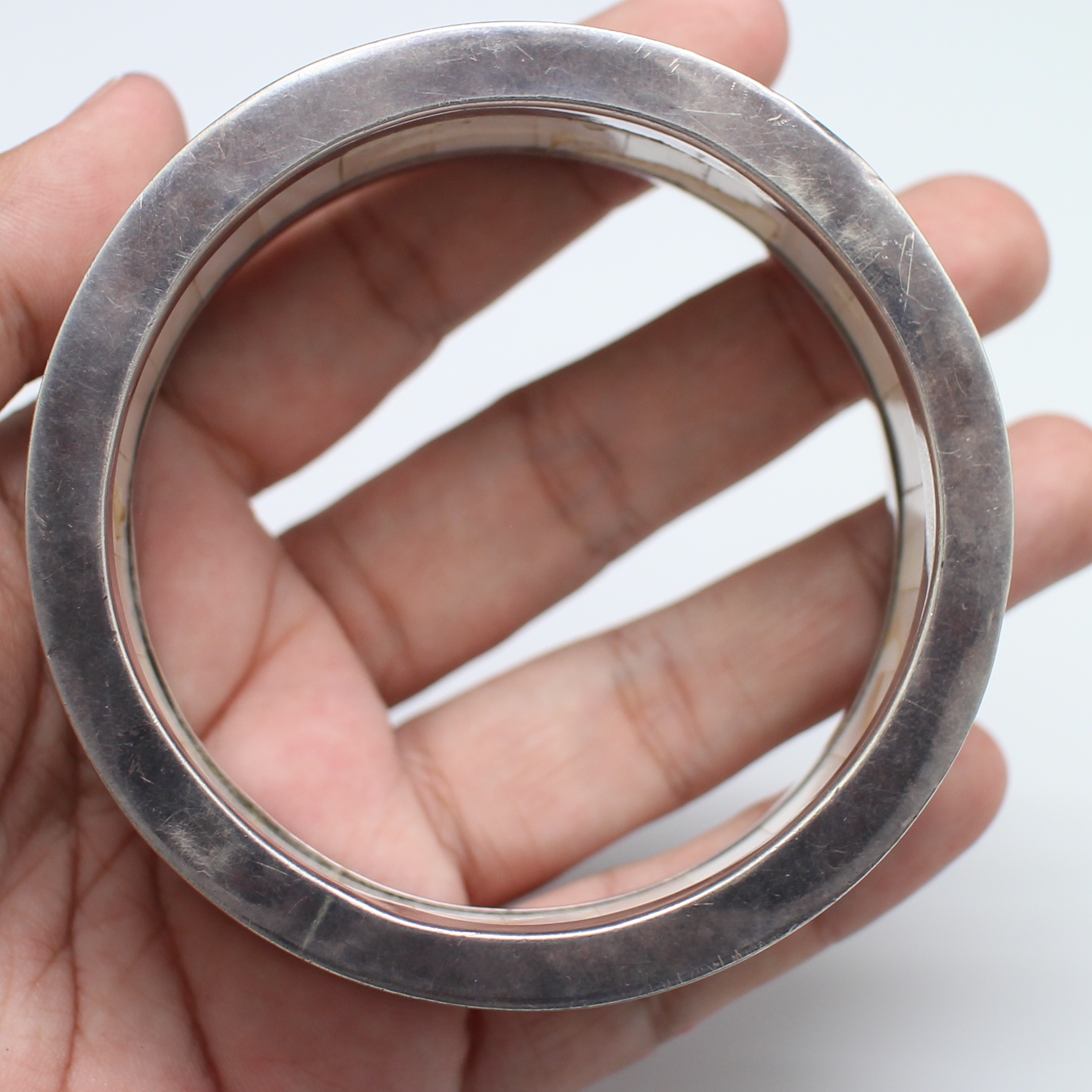 SI0059 กำไลเปลือกหอยมุกหุ้มเงิน เงินแท้ 92.5% นน. 80.1 กรัม