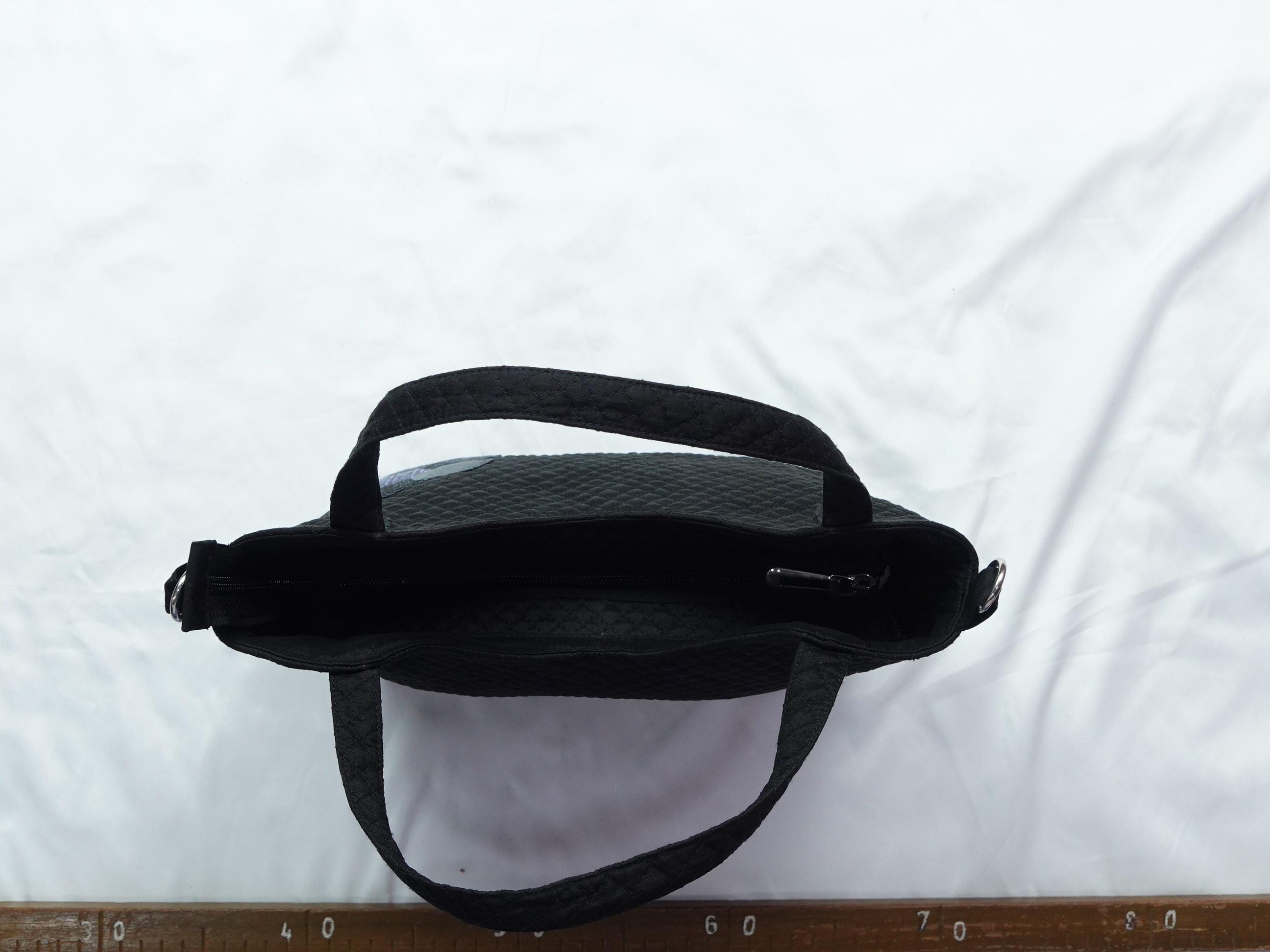 กระเป๋าถือ ผ้าไหมแท้ ขนาด 10x10นิ้ว สีดำ รหัส GLC-NY-01246805