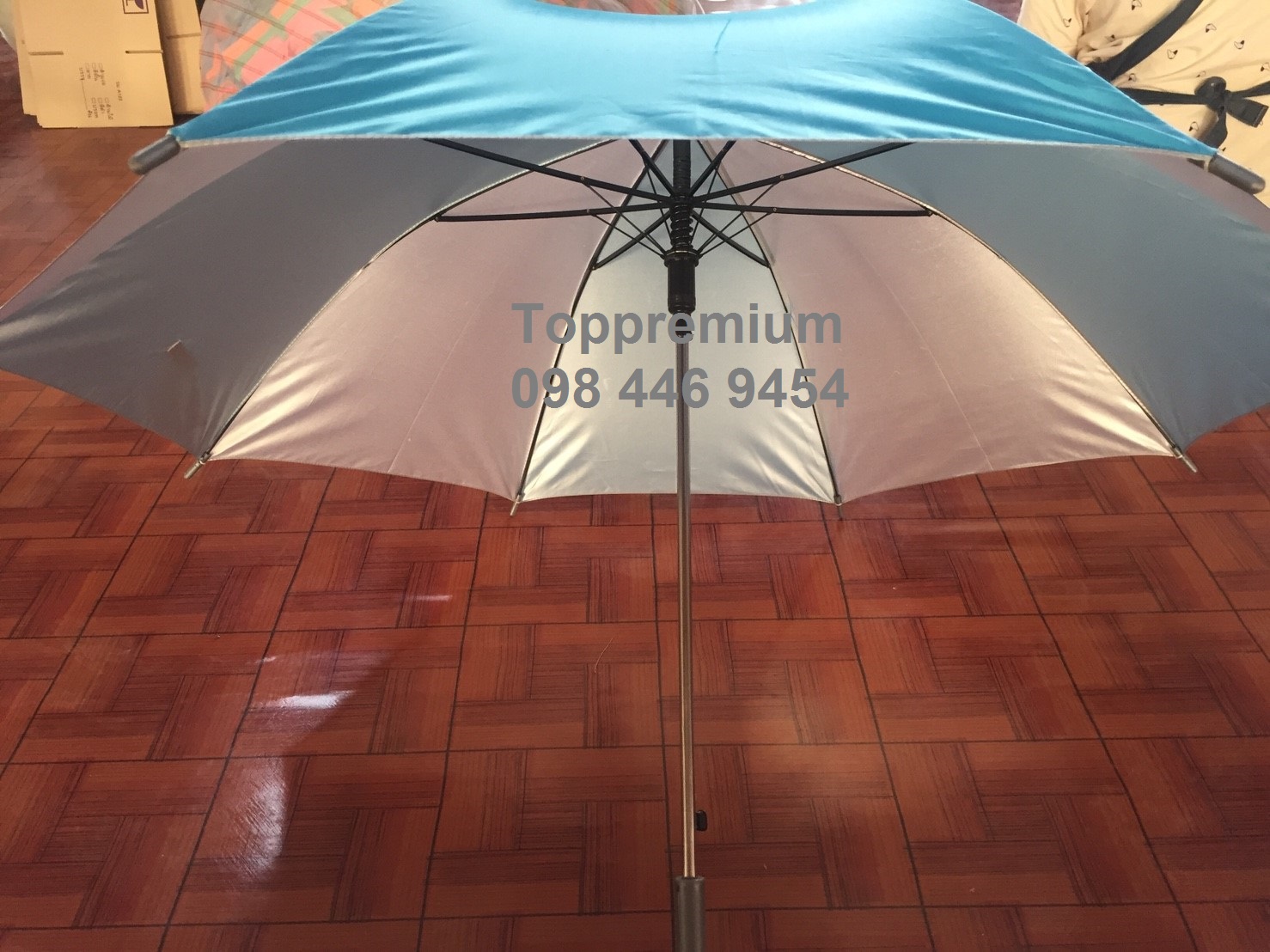 ร่มยาว ร่มขนาด22นิ้ว ร่มสกรีนโลโก้ 2 สี ร่มสกรีนโลโก้ราคาถูก โรงงานผลิตร่ม