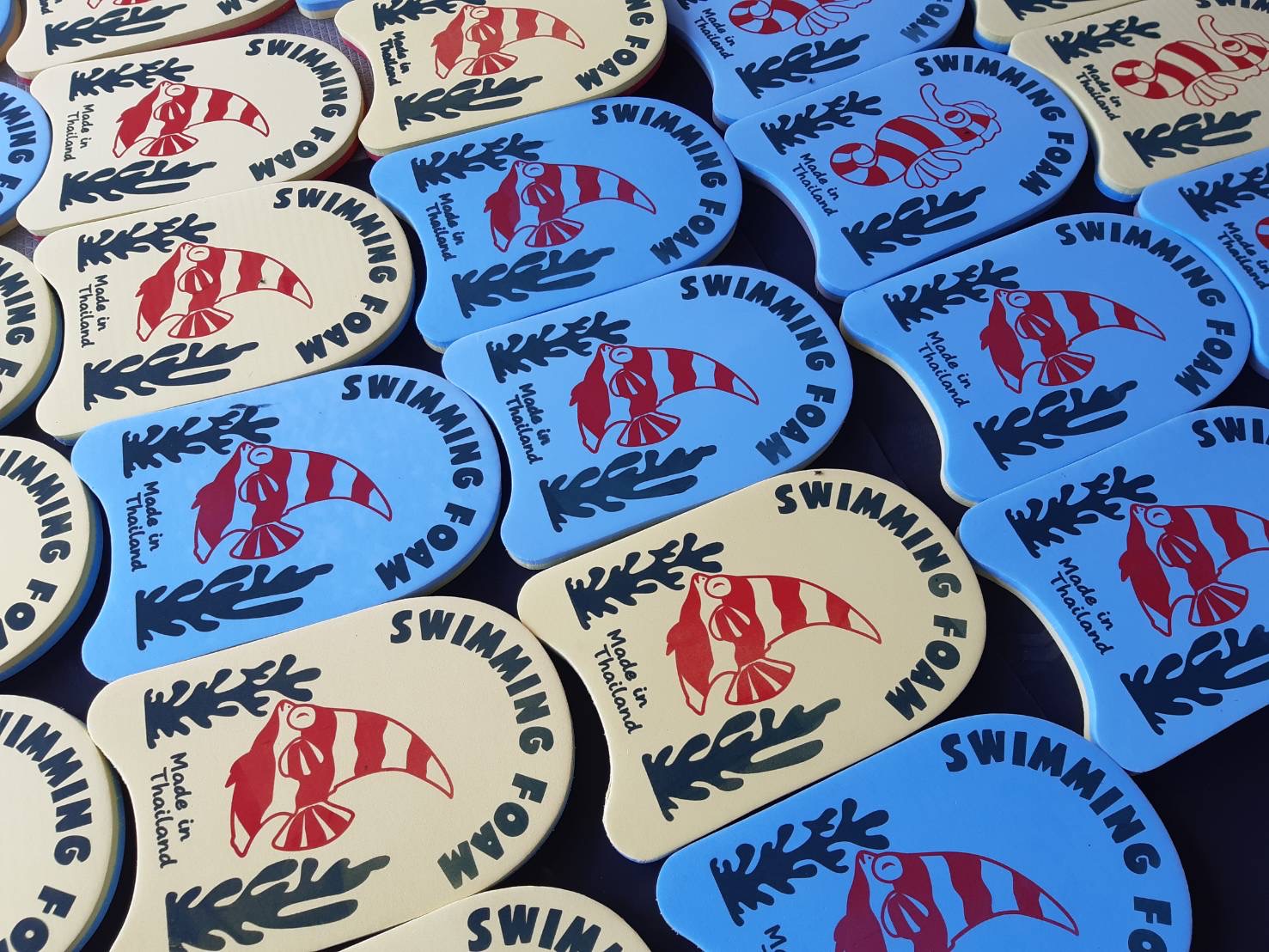 โฟมว่ายน้ำ