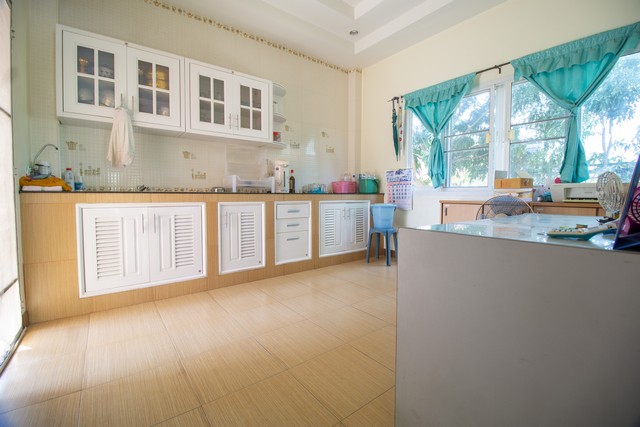 ขาย ที่ดิน พร้อม บ้าน ต.หัวโพธิ์ สองพี่น้อง สุพรรณบุรี