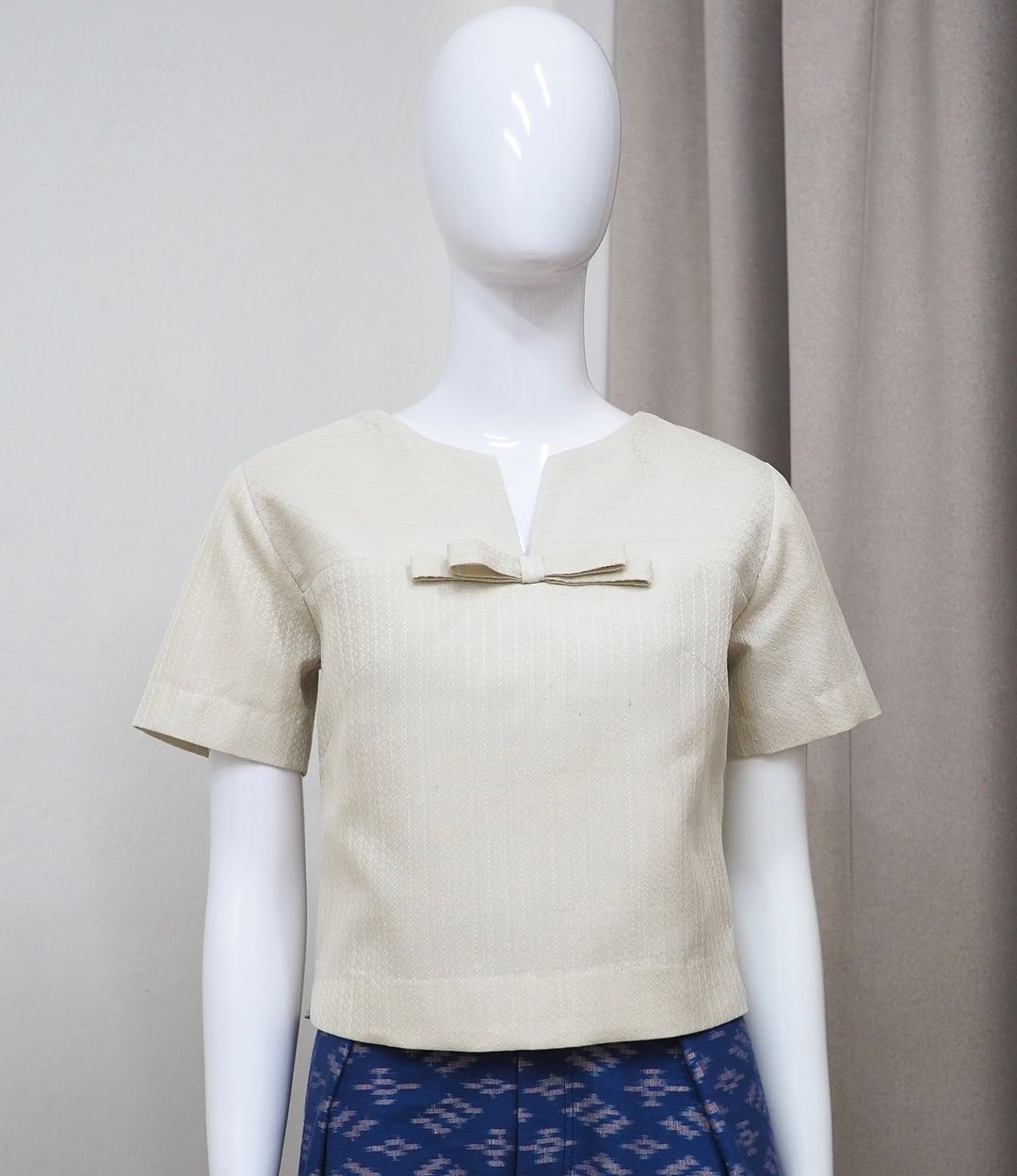 แบบตัด เสื้อผ้าไหม (ไม่รวมผ้า) ตามแบบ รหัส CUT-JHN-082567