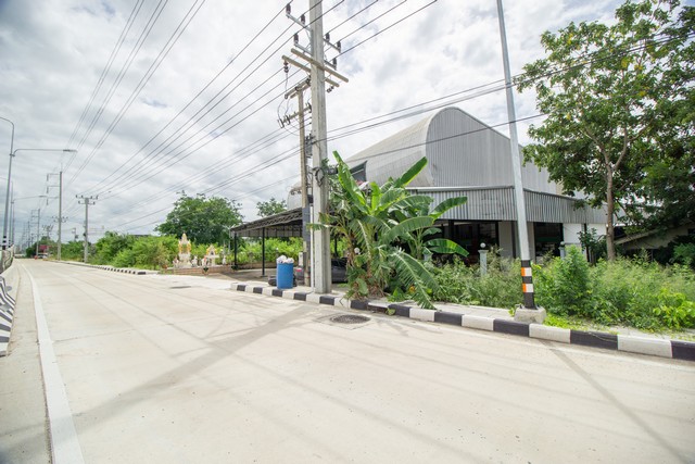 ขาย ที่ดิน พร้อม บ้าน โกดัง ติดถนนใหญ่ คลองควาย สามโคก ปทุมธานี