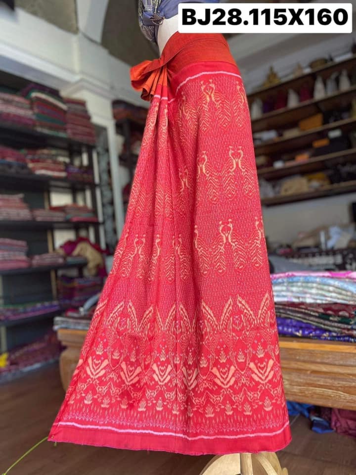 ซิ่น พระตะบอง ไหมบ้านสาวมือ ย้อมสีธรรมชาติ ขนาด 115x160ซม สีชมพู รหัส N9-SIL-BJ28