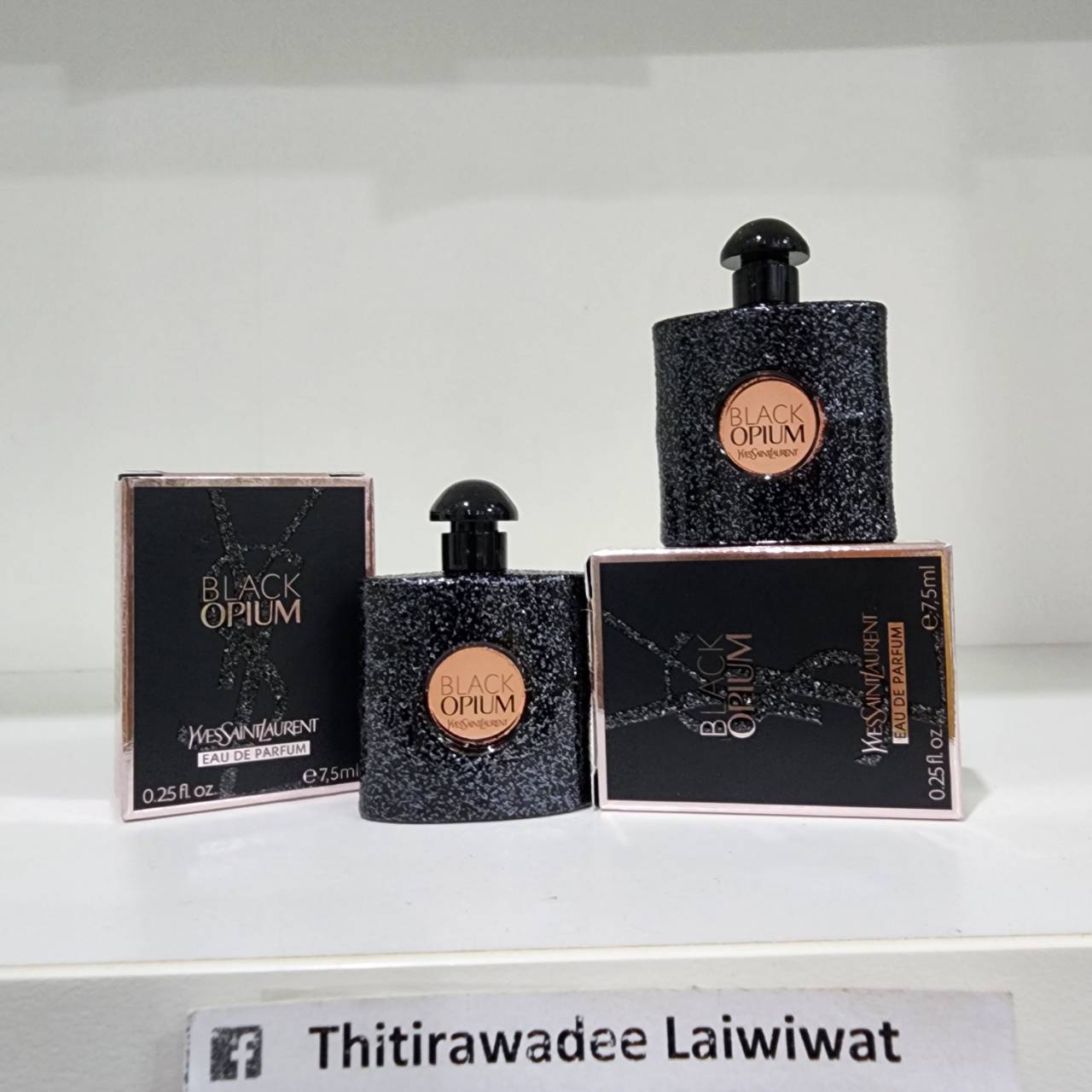 น้ำหอมจิ๋วมินิ YSL Black Opium EDP 7.5ml แบบแต้มมีกล่อง ( Mini Perfume น้ำหอมขนาดพกพา) น้ำหอมจิ๋วมินิ ขวดน่ารัก ตั้งโชว์ก็สวย พกพาก็สะดวก หัวแต้มตามจุดชีพจร